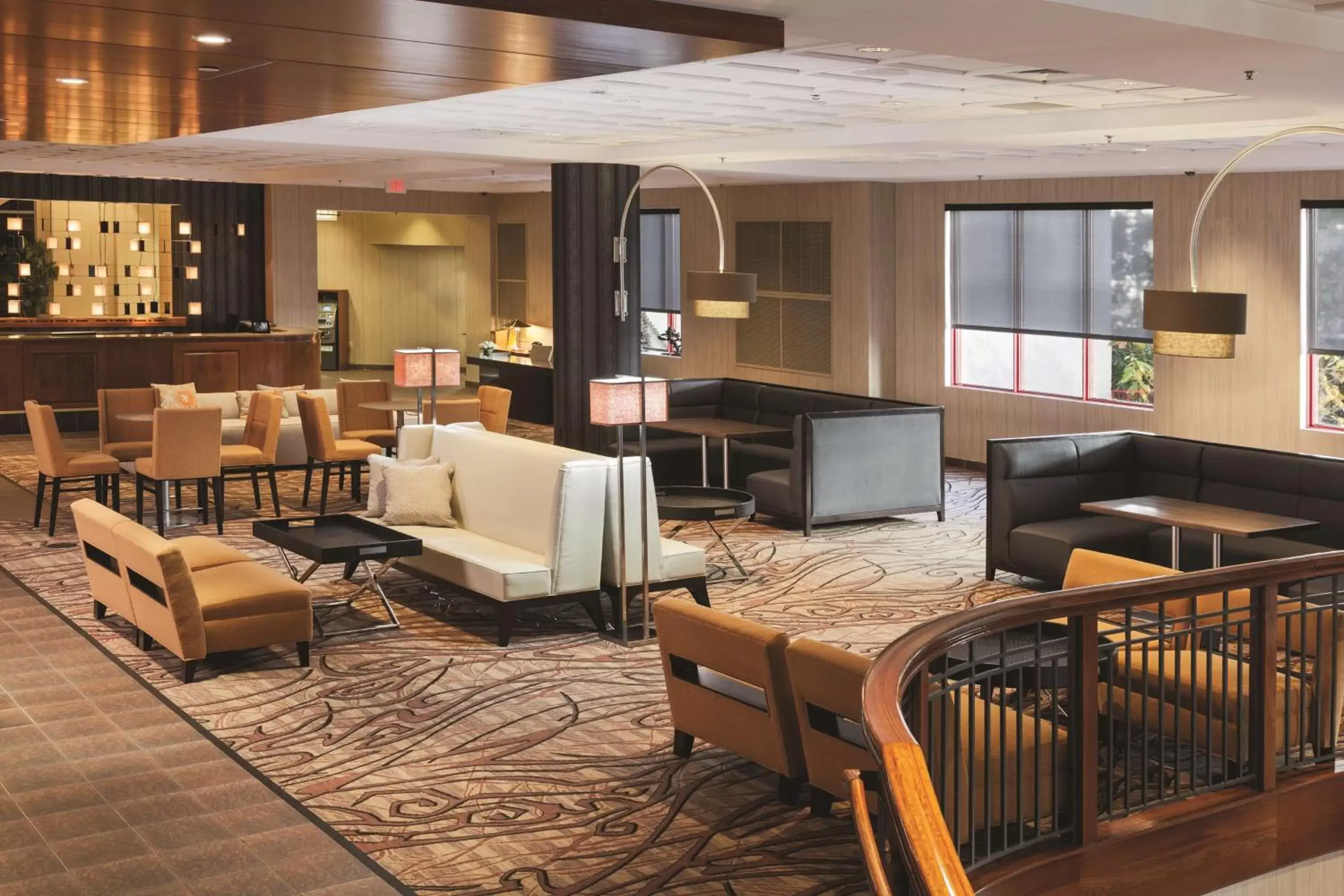 Lobby or reception, Lounge/Bar in DoubleTree by Hilton Hotel Boston - Downtown