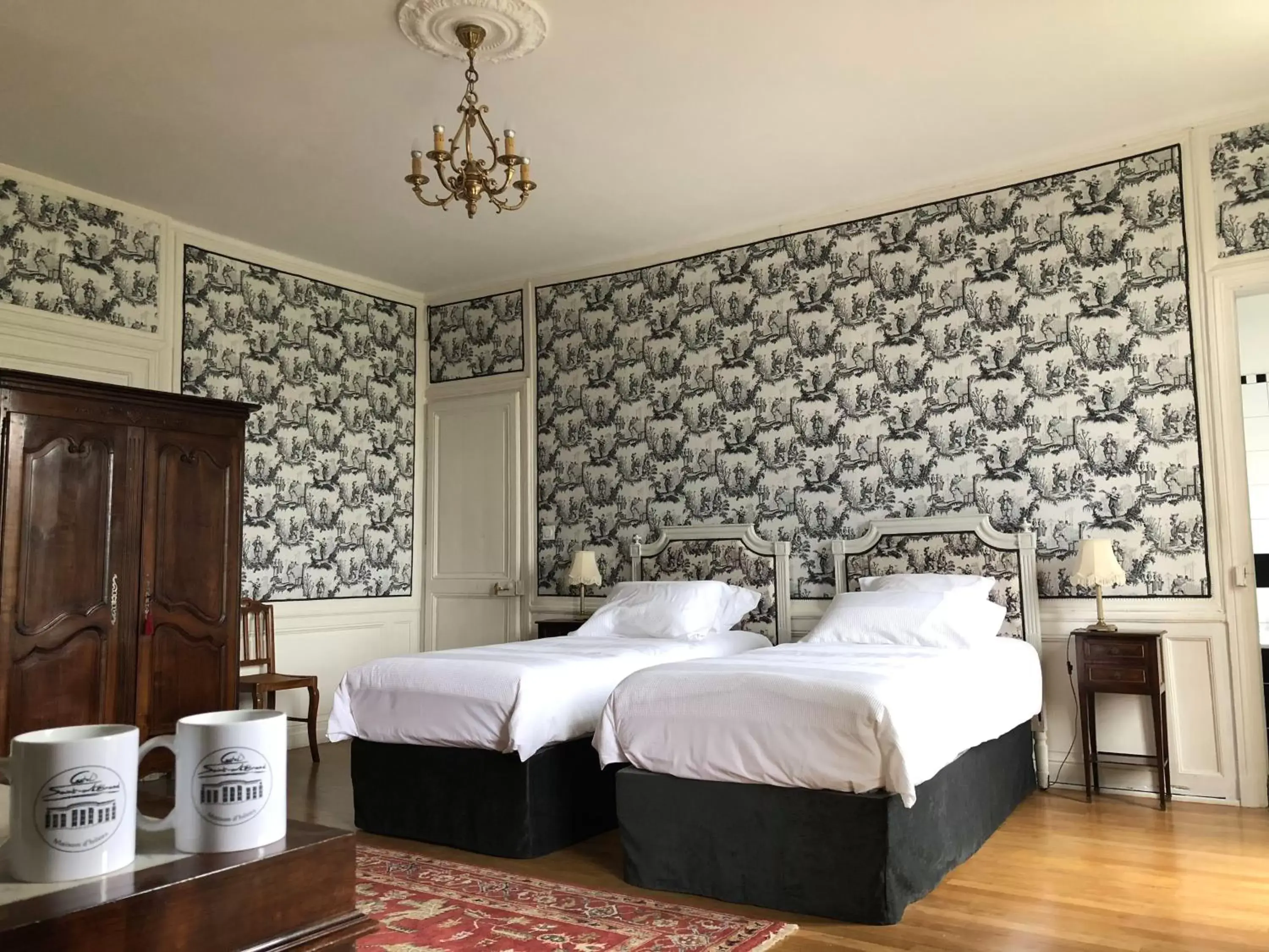 Photo of the whole room, Bed in Castel Saint-Léonard