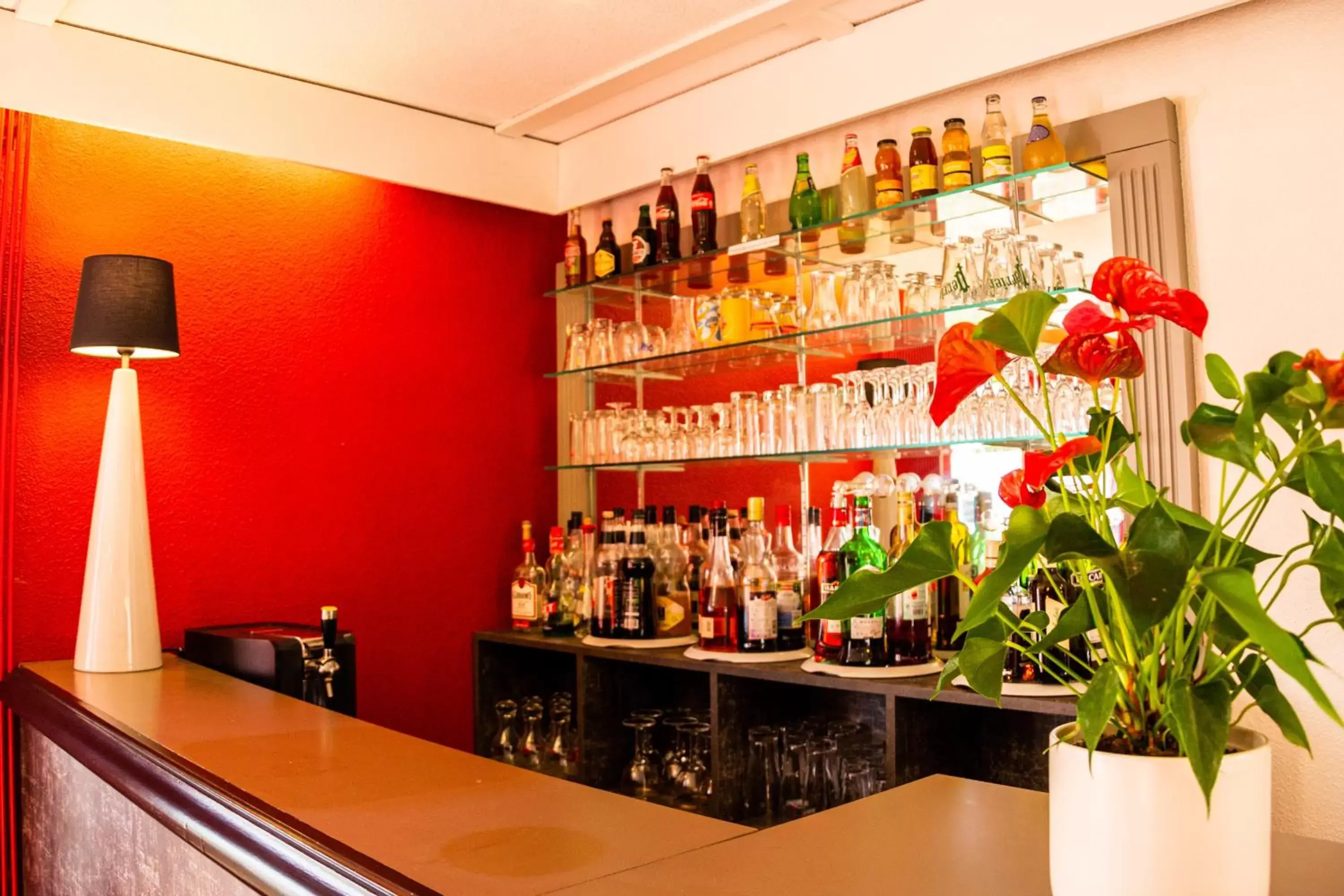 Lounge or bar, Lounge/Bar in initial by balladins La Roche-sur-Yon