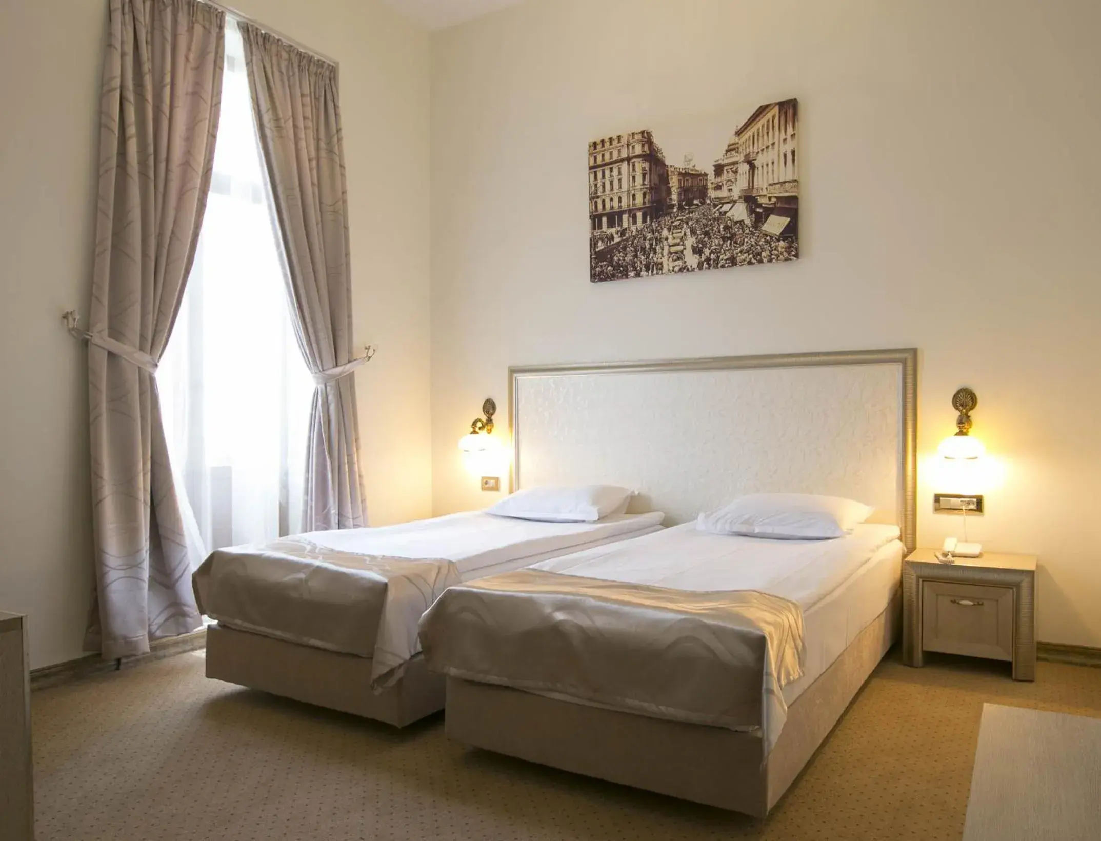Day, Bed in Euro Hotel Grivita
