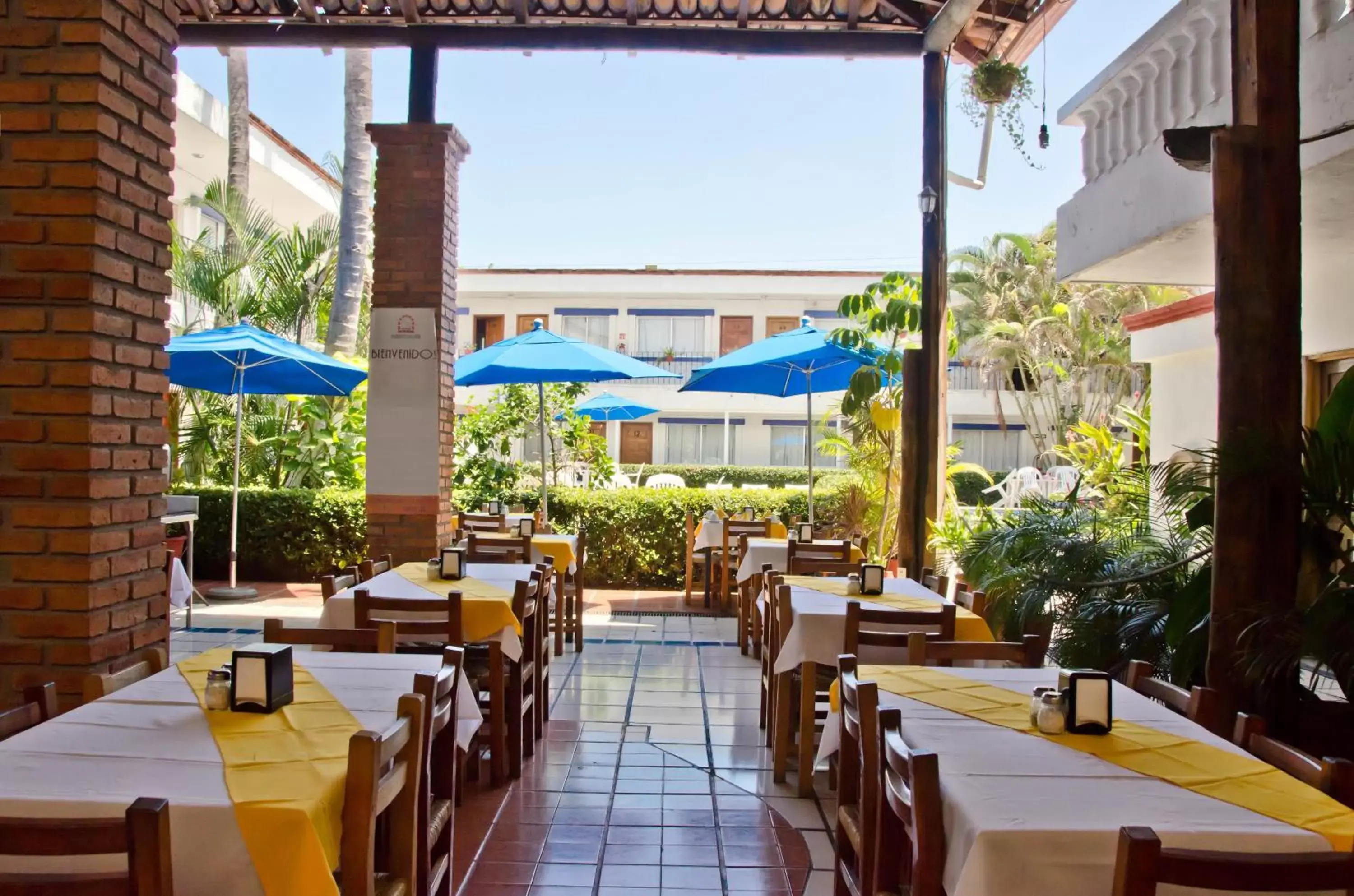 Restaurant/Places to Eat in Hotel Hacienda Vallarta - Playa Las Glorias