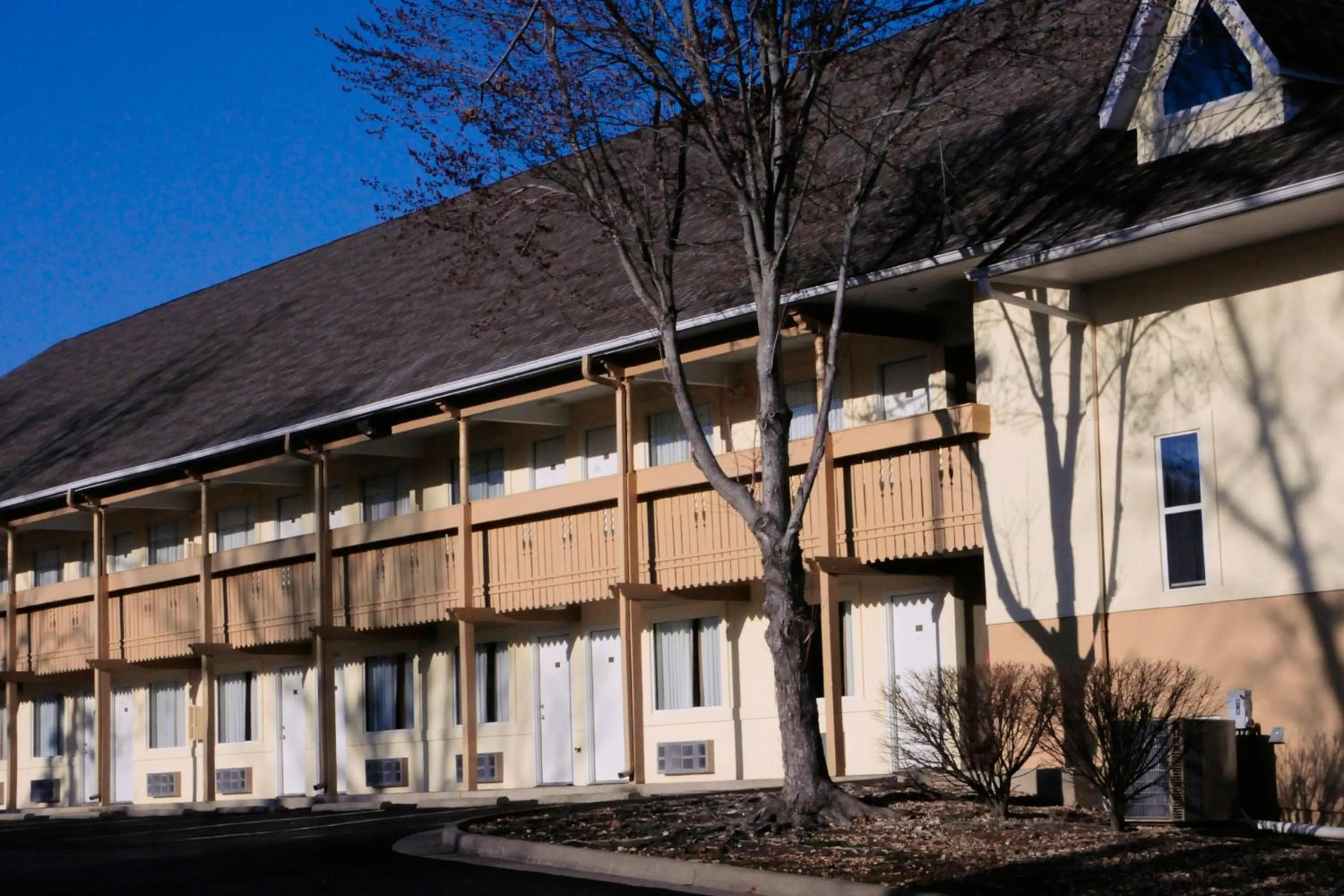 Facade/entrance in Brookwood Inn Branson