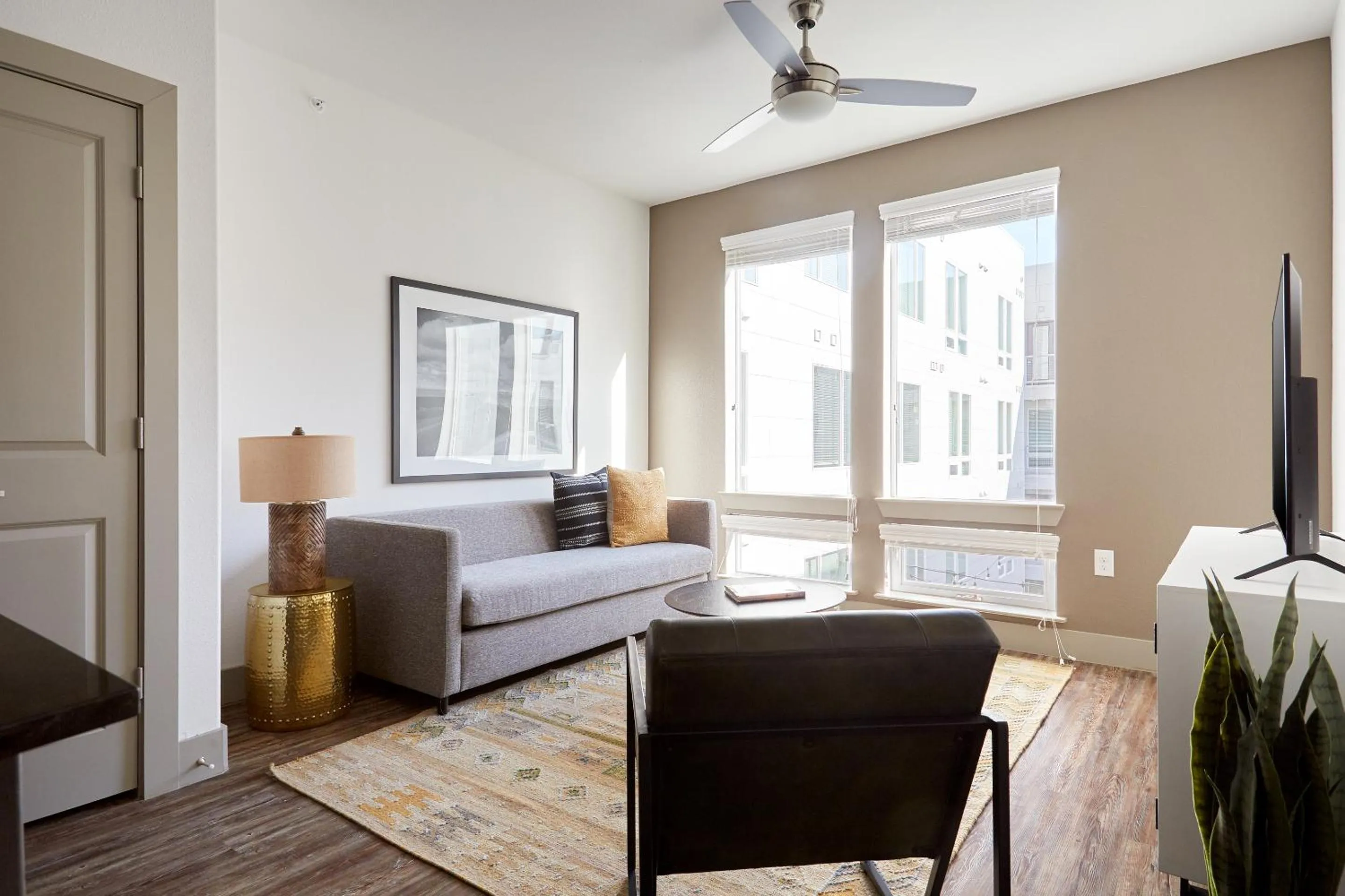 One-Bedroom Apartment in Sonder by Marriott Bonvoy East 5th Apartments East Austin