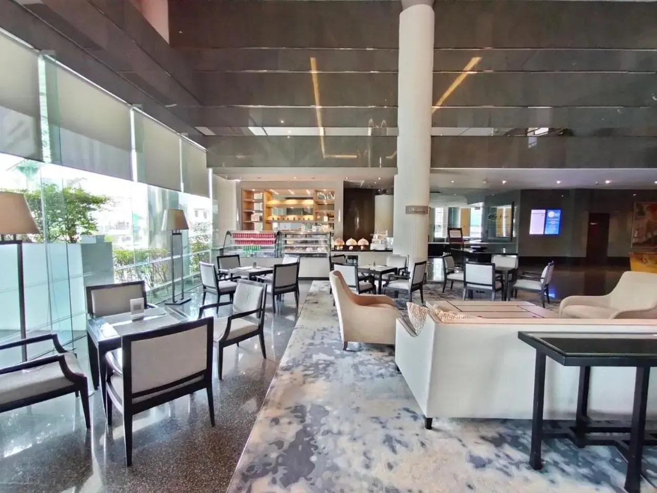 Lobby or reception, Restaurant/Places to Eat in Novotel Bangkok Bangna