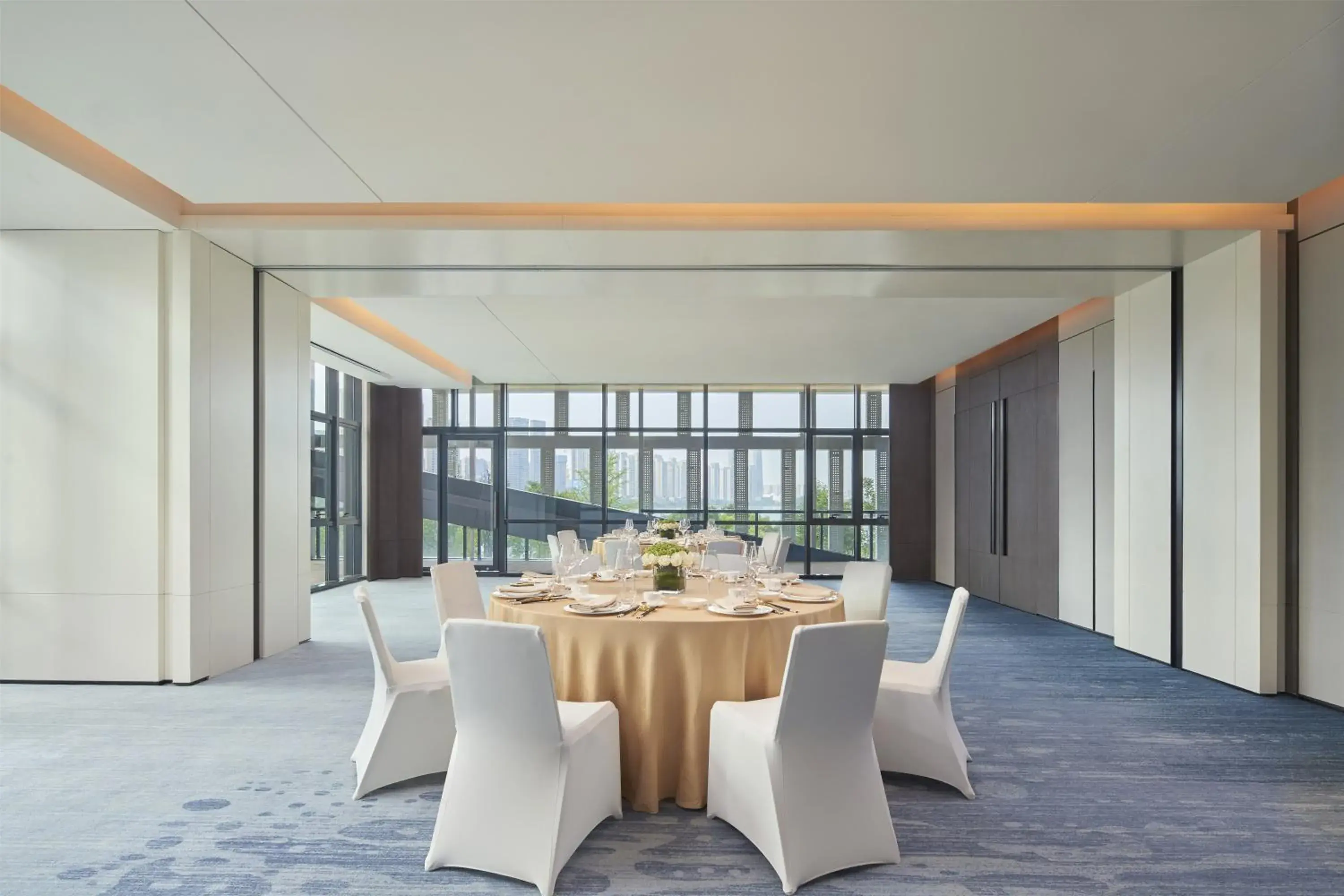 Meeting/conference room in The Meixi Lake, Changsha Marriott Executive Apartments