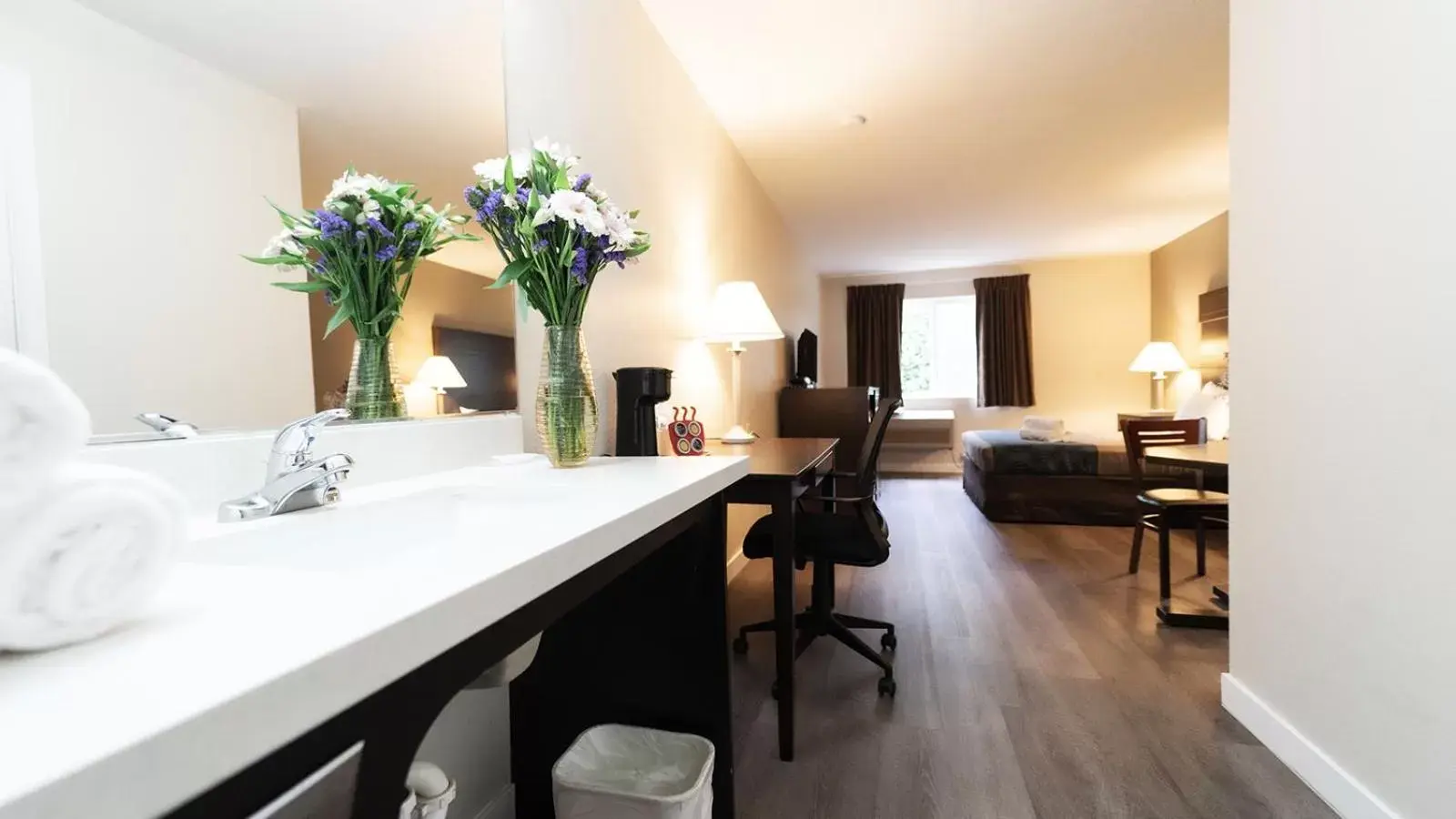 Bed in Ocean Star Inn Bed in Ocean Star Inn