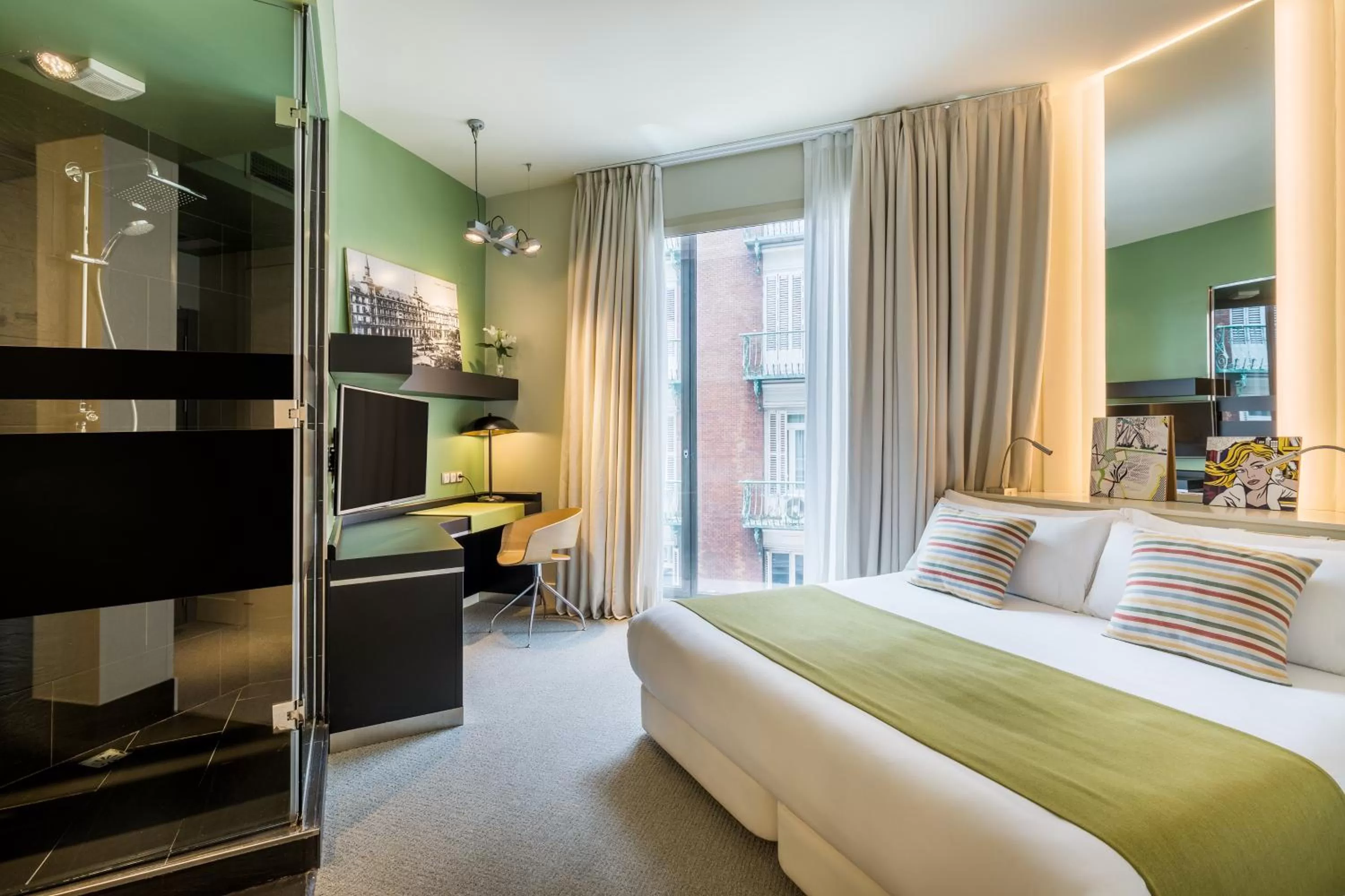 Photo of the whole room, Bed in Room Mate Alicia, Madrid