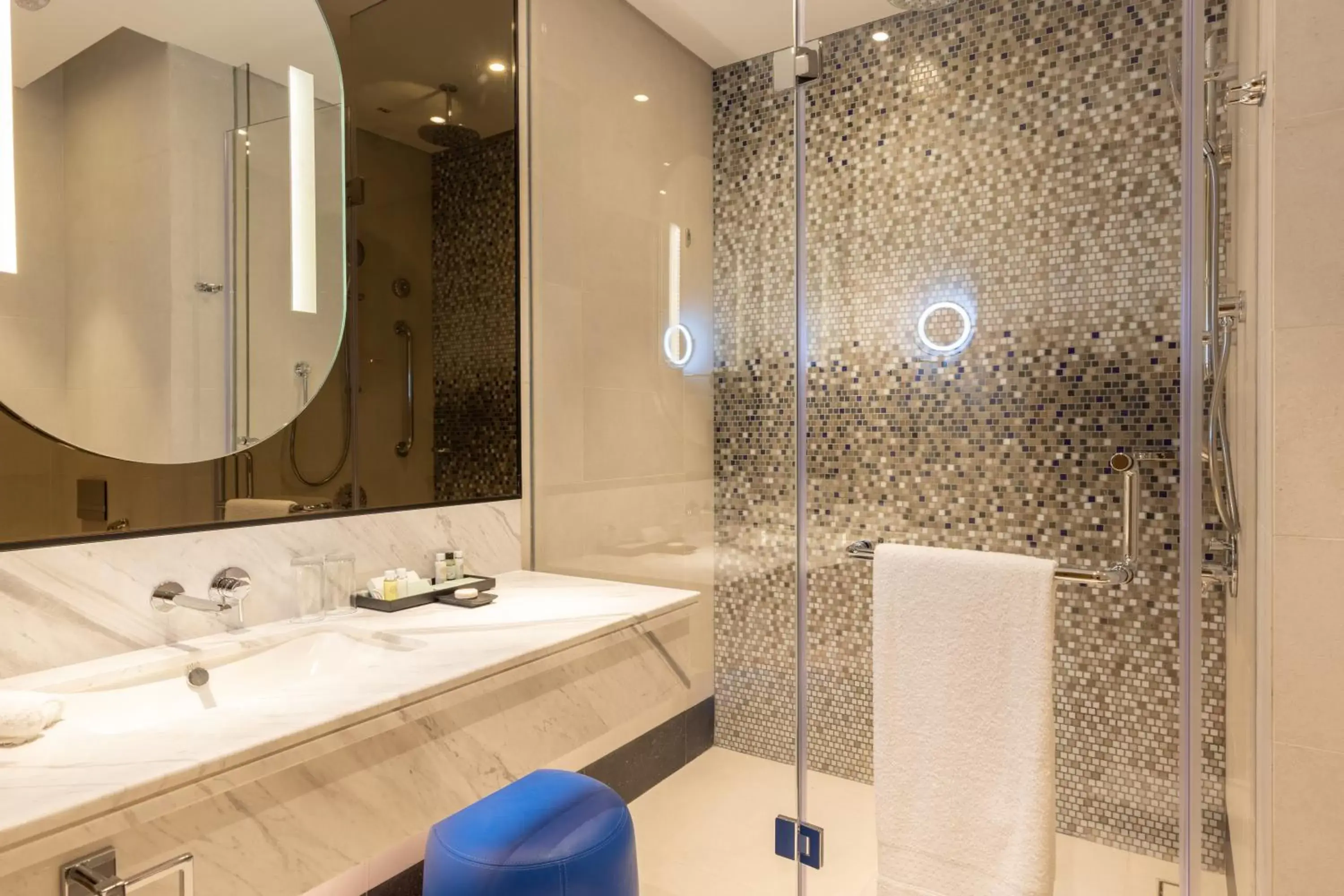 Bathroom in Embassy Suites By Hilton Doha Old Town