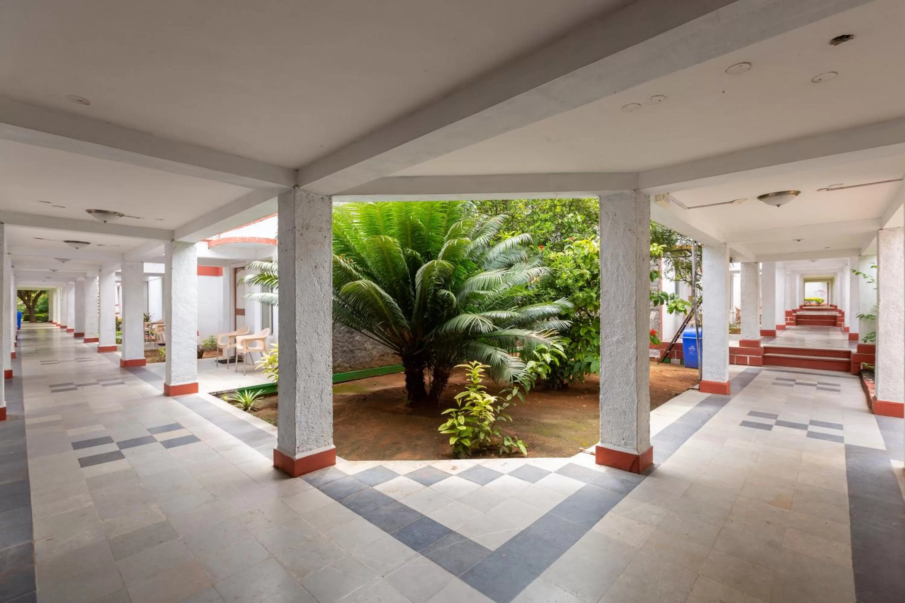 KSTDC Hotel Mayura Bhuvaneshwari Kamalapur