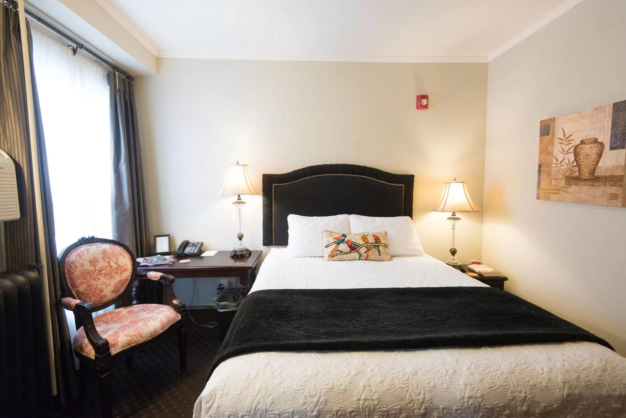 Bed in Camas Boutique Hotel