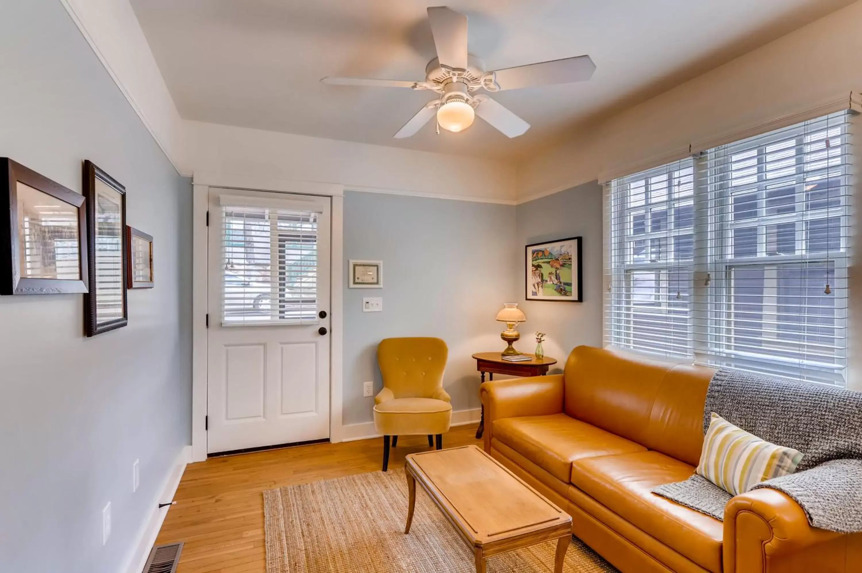 Living room, Seating Area in Colorado Chautauqua Cottages