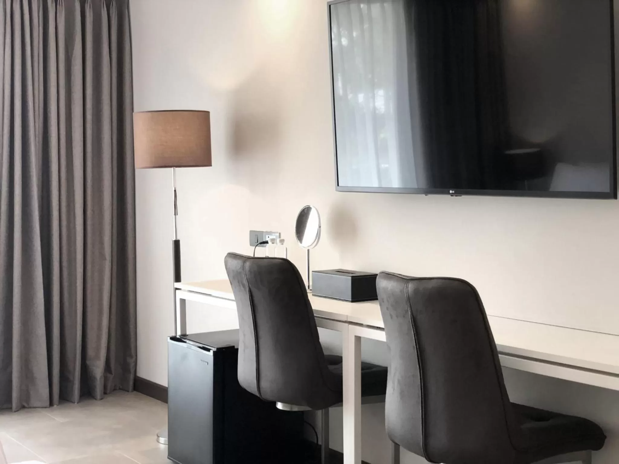 TV and multimedia in POR Daowadung NO PARKING