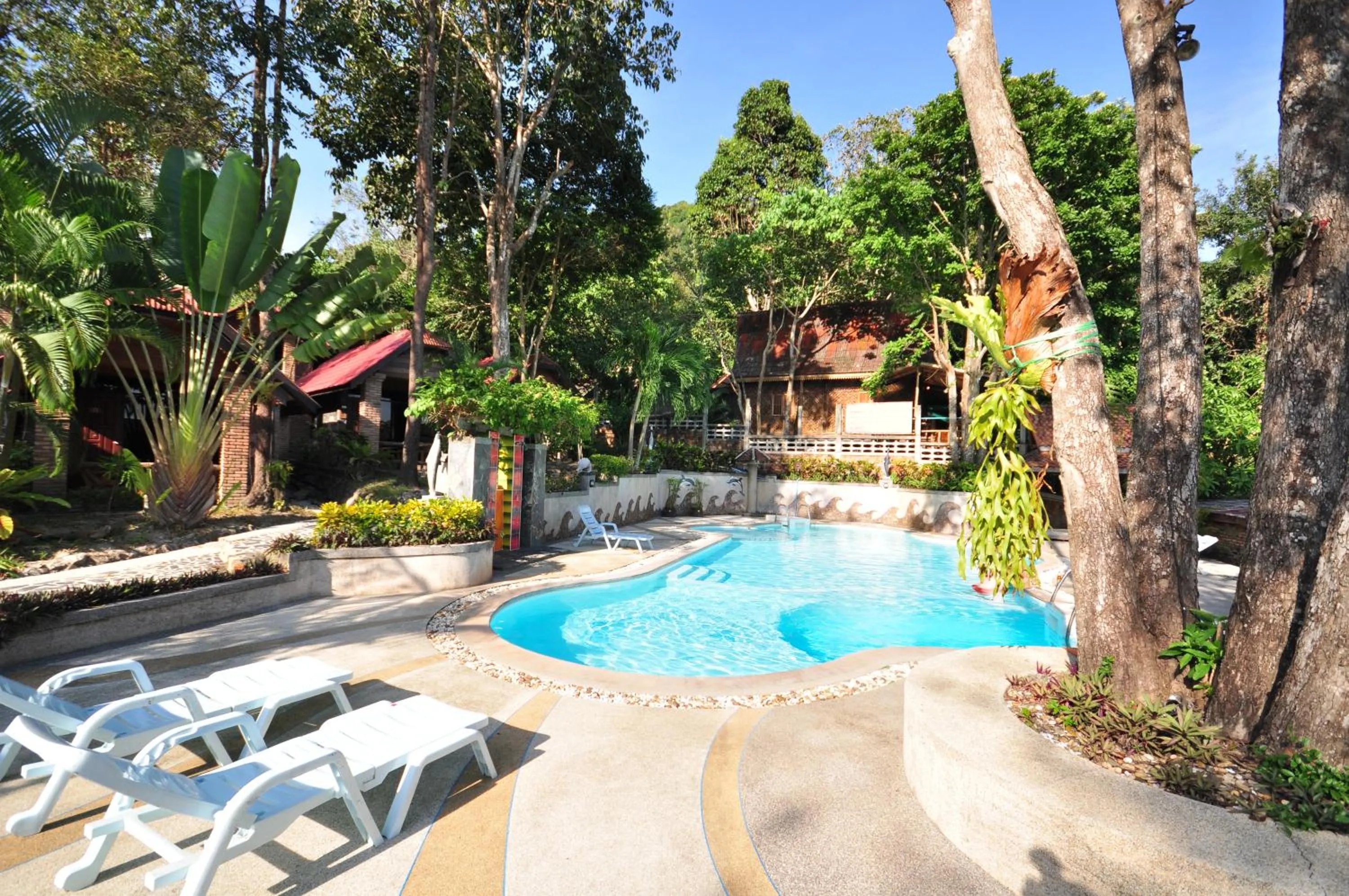 Swimming pool in Railay Viewpoint Resort