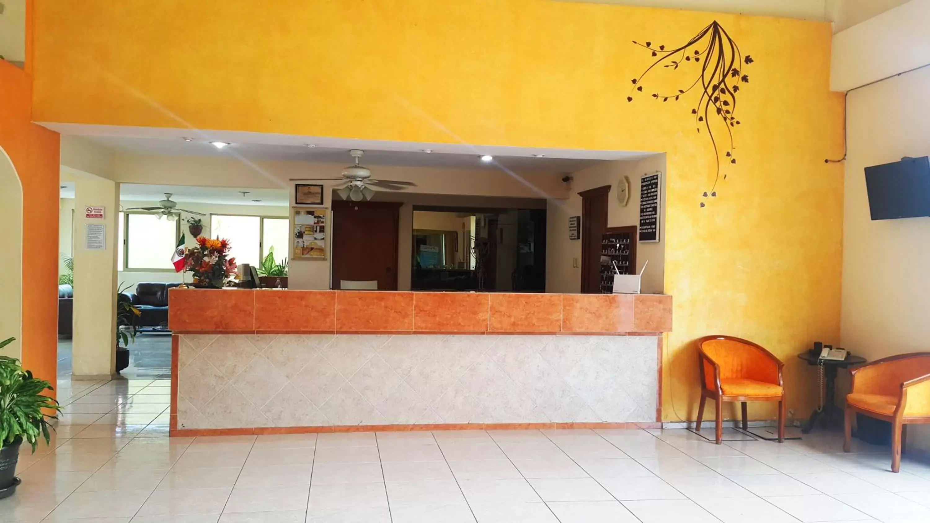 Facade/entrance, Lobby/Reception in Hotel El Marques