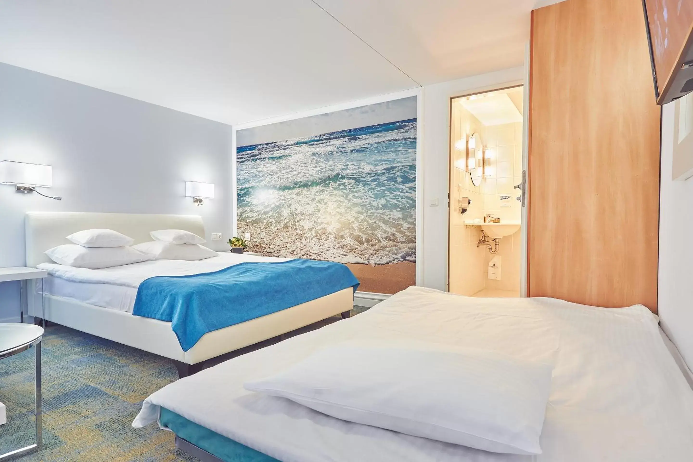 Bed in Continental Forum Constanta Bed in Continental Forum Constanta