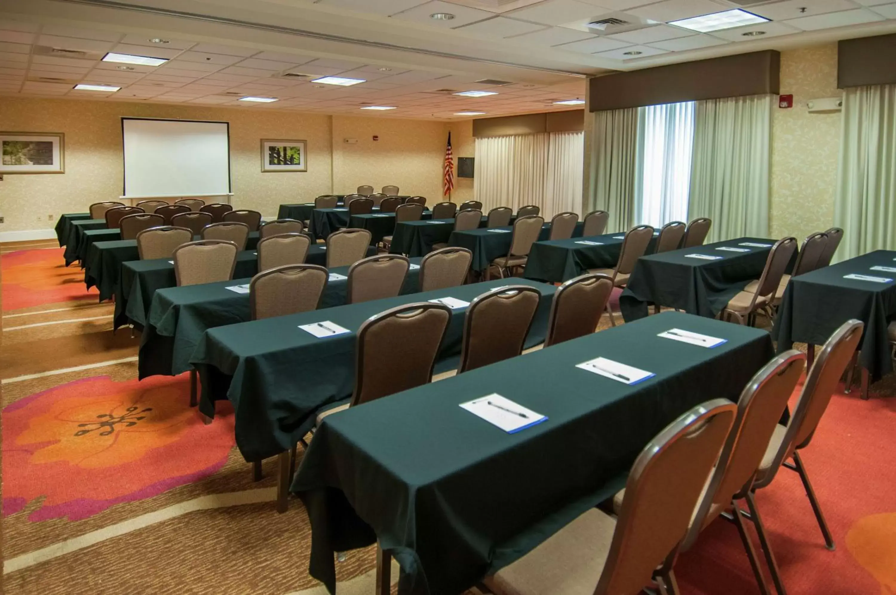 Meeting/conference room in Hilton Garden Inn New Orleans Airport