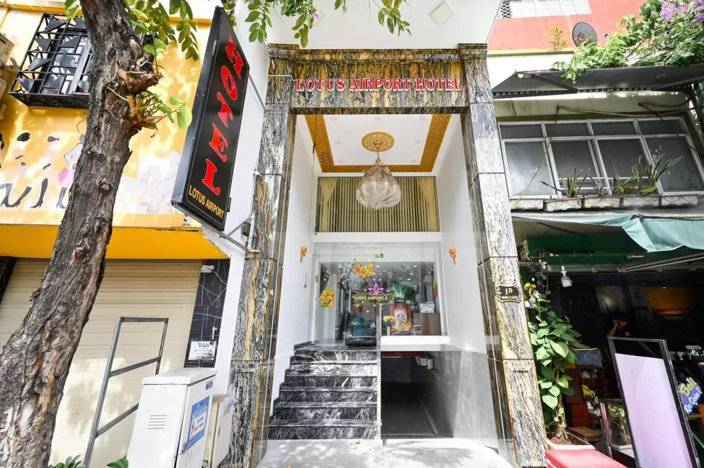 Facade/entrance in Lotus Airport Hotel Saigon Facade/entrance in Lotus Airport Hotel Saigon