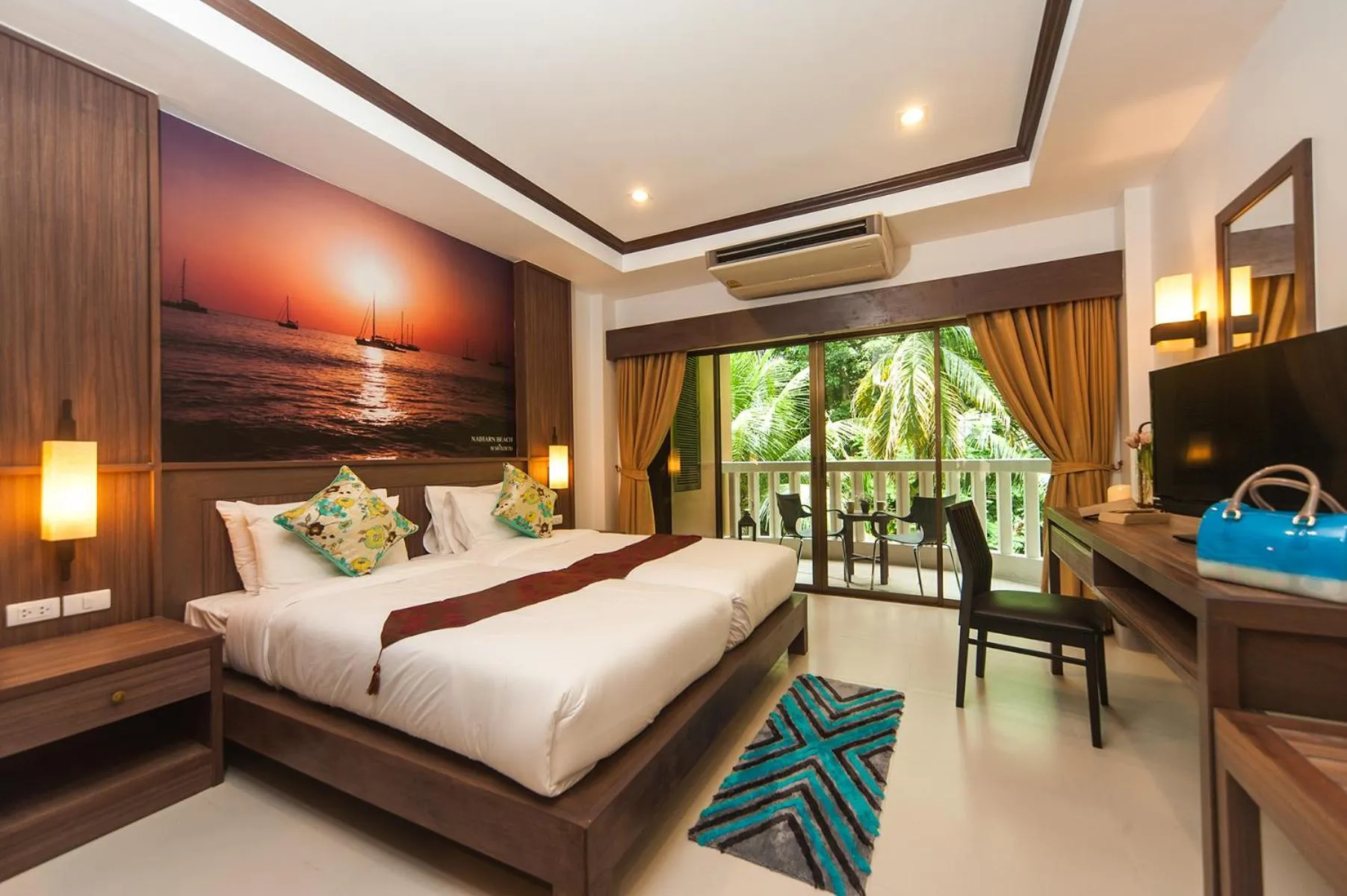 Bed in Ratana Hill Patong