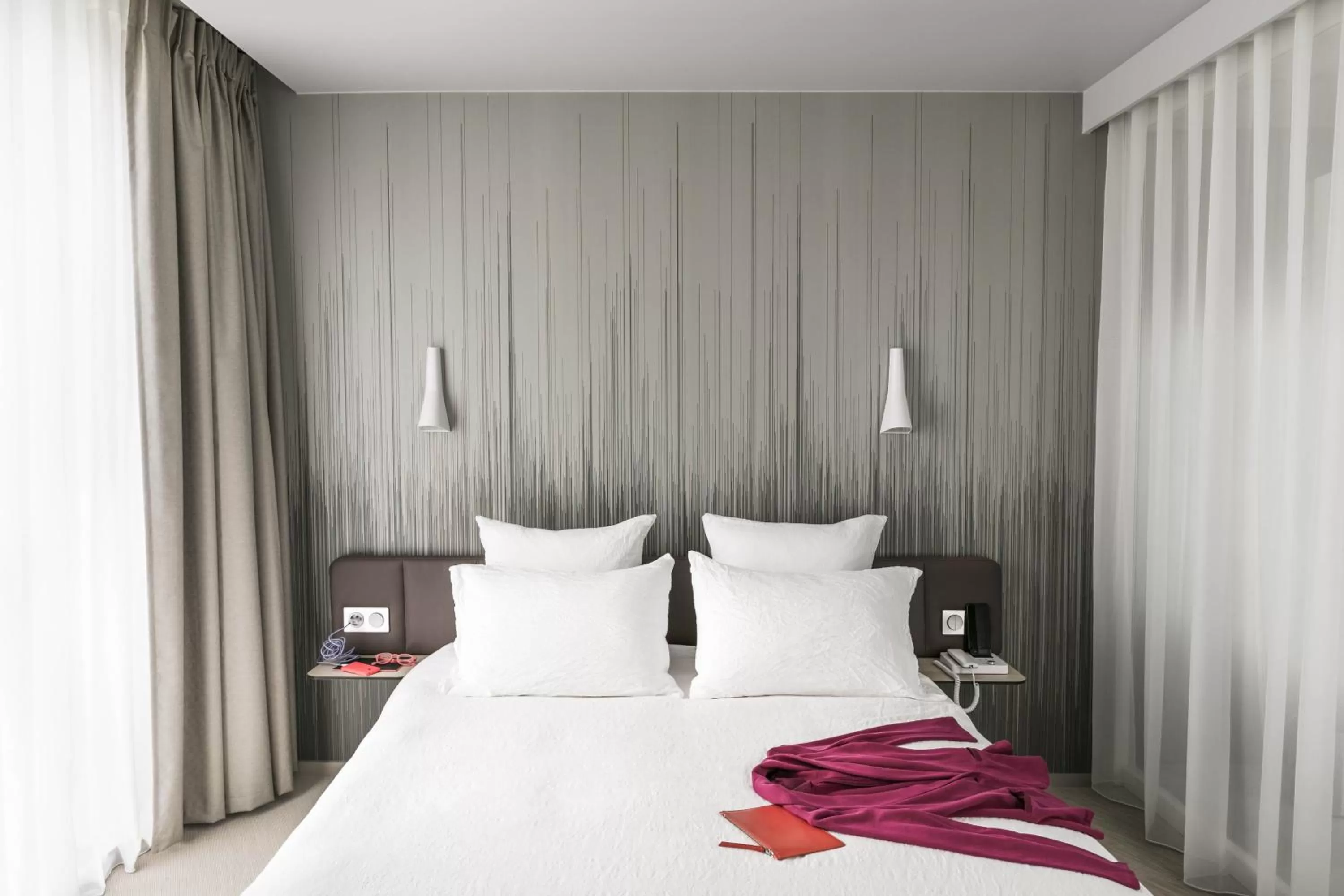 Bedroom, Bed in OKKO Hotels Paris Porte De Versailles