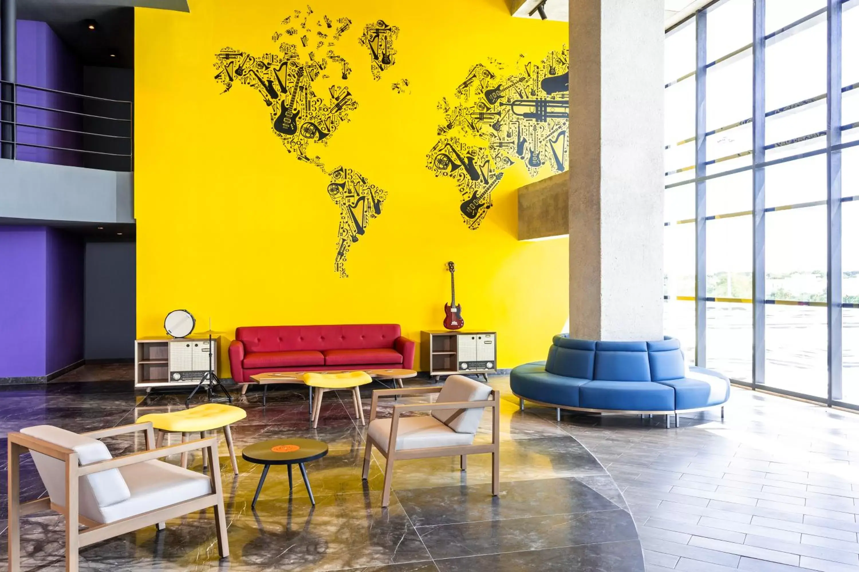 Lobby or reception in Ibis Styles Merida Galerias