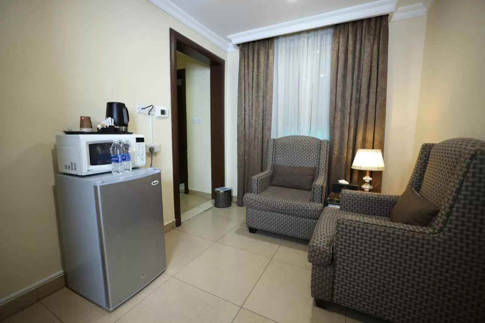 Twin Room with Sea View in Laguna Hotel Suites Twin Room with Sea View in Laguna Hotel Suites