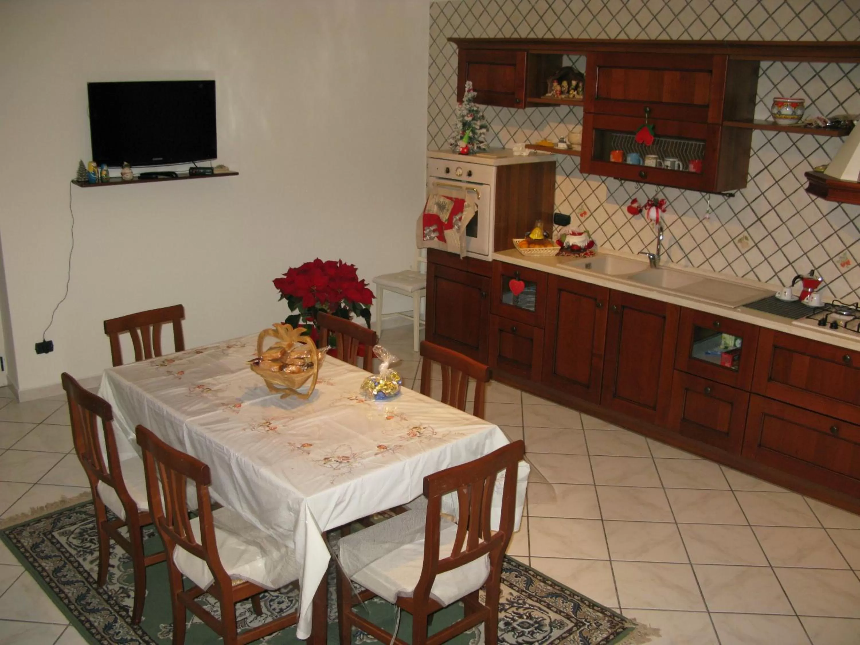 TV and multimedia, Dining Area in B&B Eracle