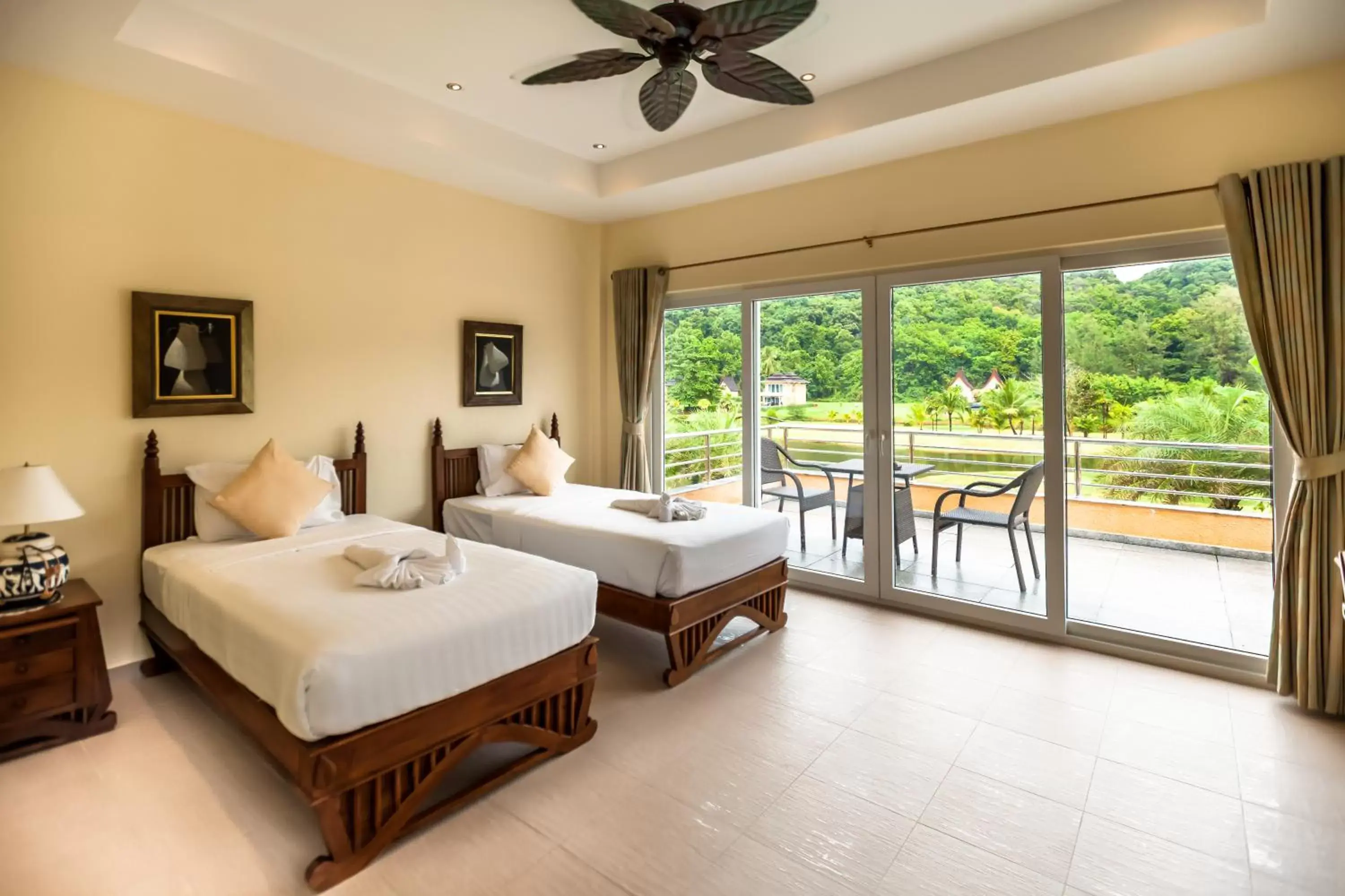 Twin Room with Mountain View in Little Sunshine Boutique Beach Resort & Spa