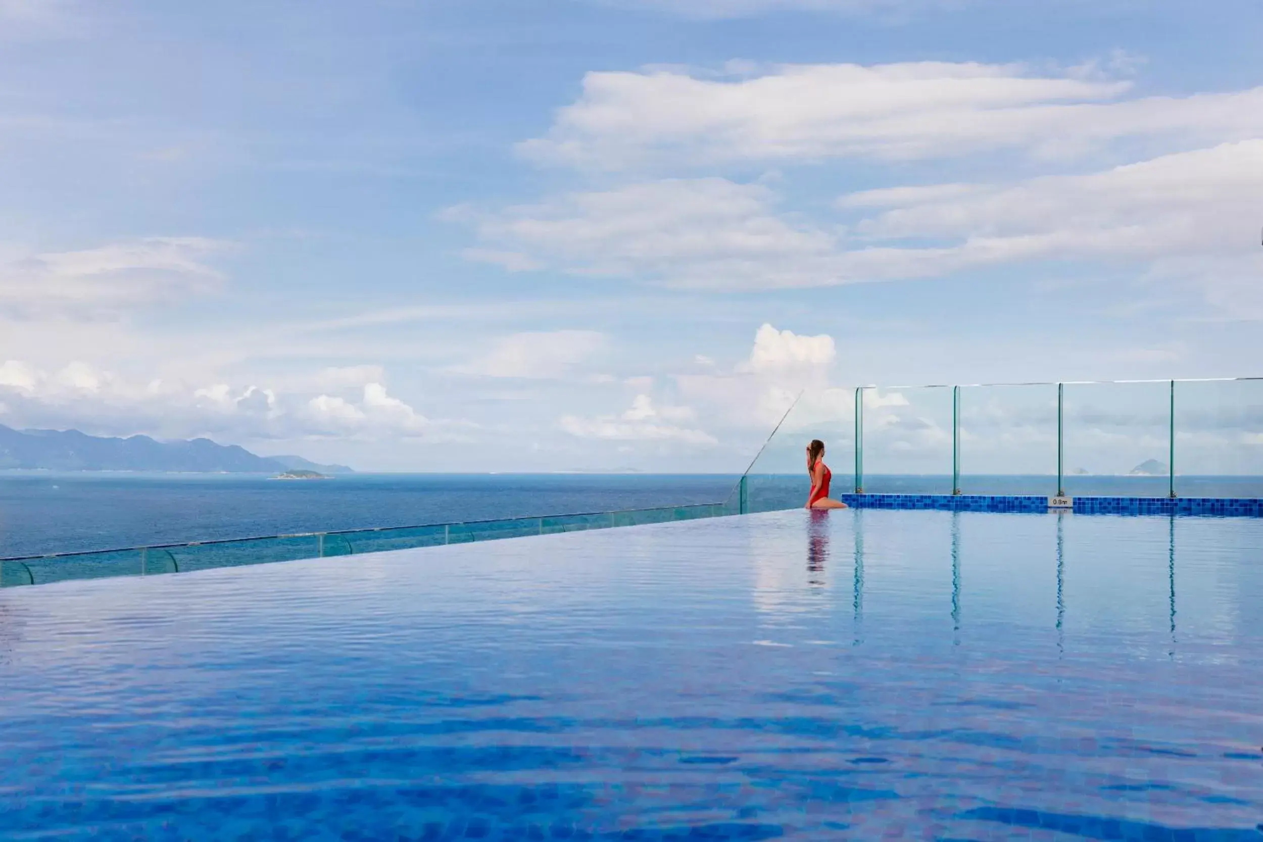 Swimming pool in Nagar Hotel Nha Trang