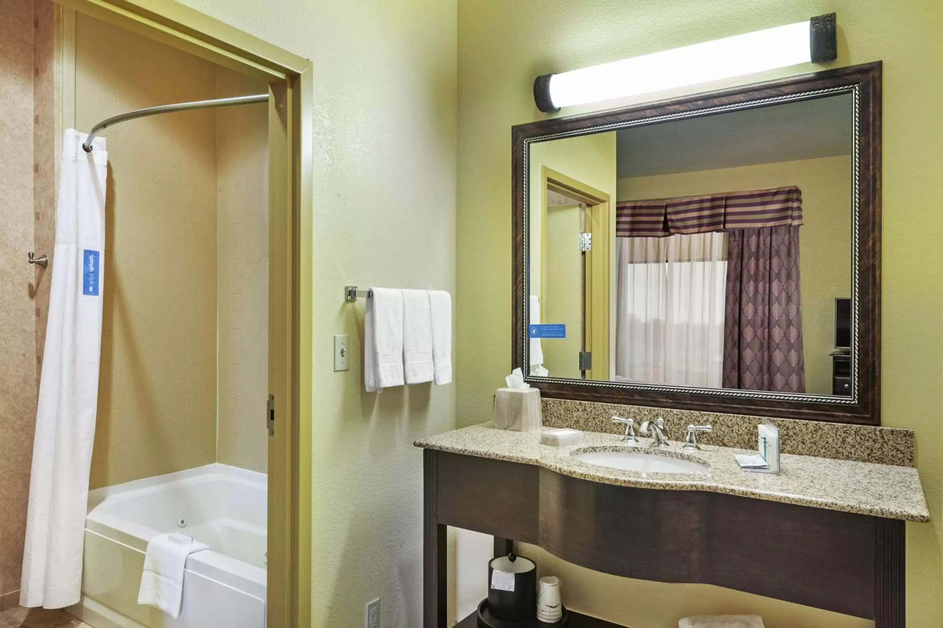 Bathroom in Hampton Inn & Suites Owasso