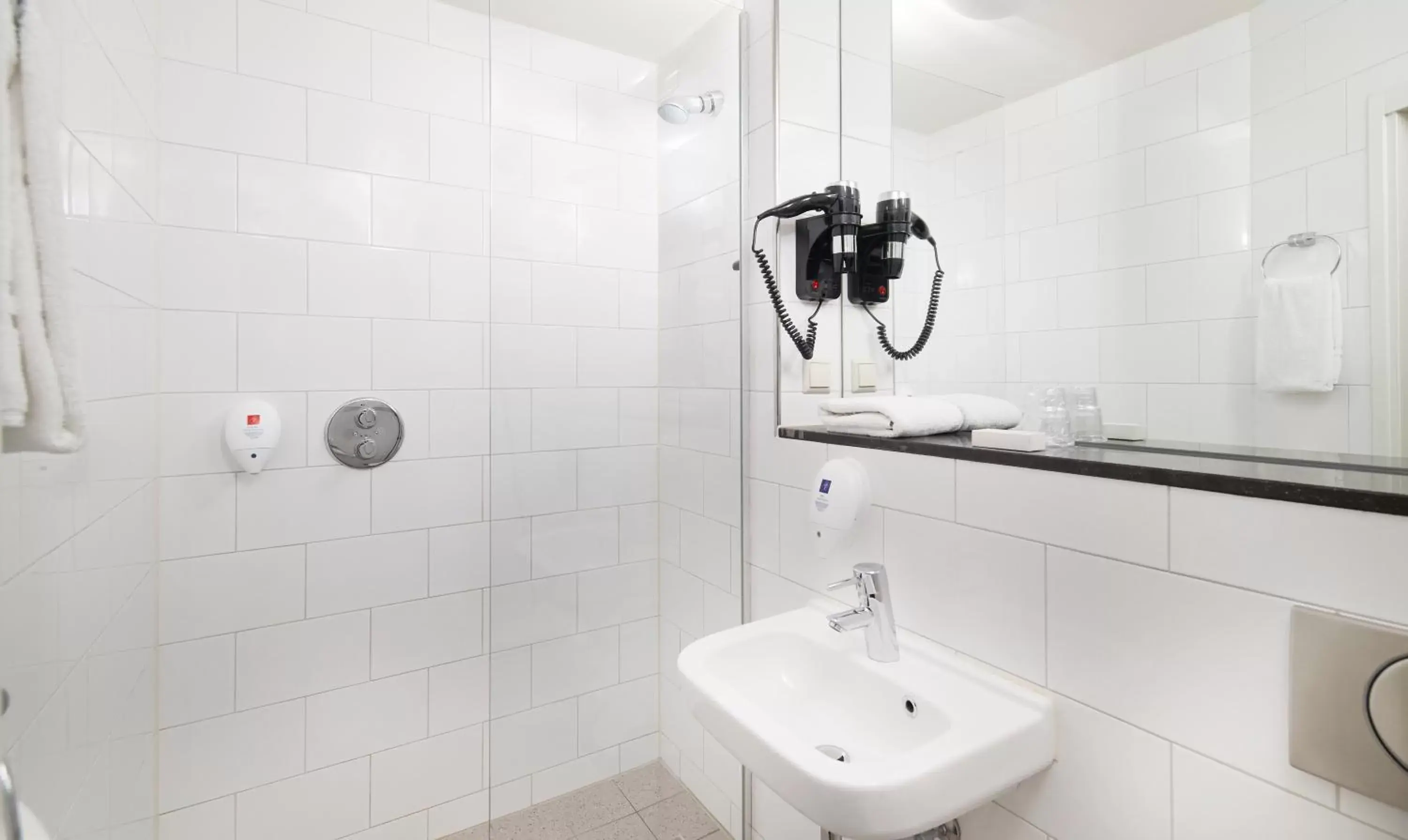 Bathroom in Singel Hotel Amsterdam