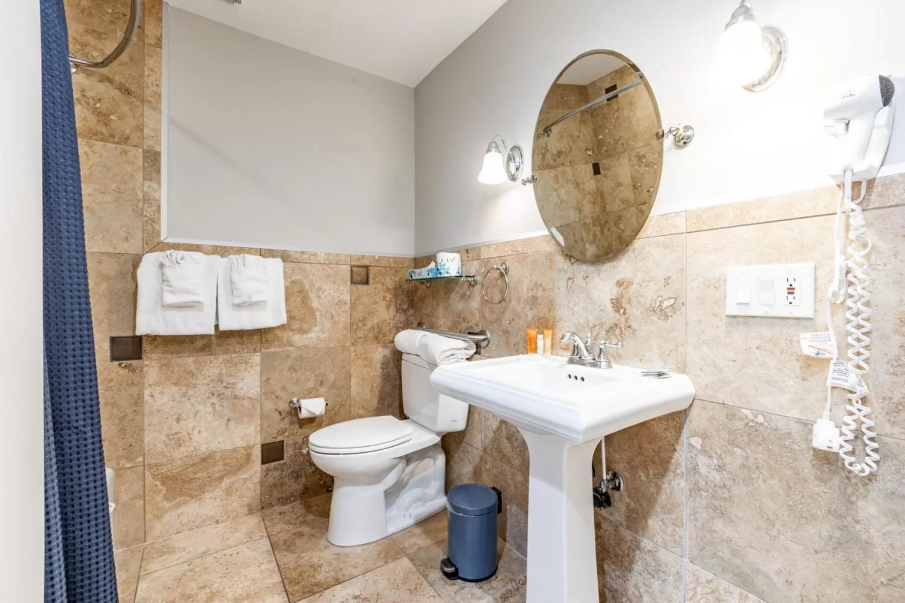 Treasure Mountain Inn