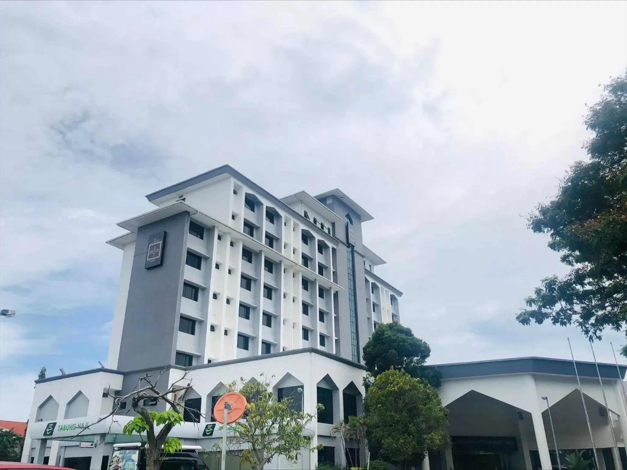 Property building in Raia Hotel Kota Kinabalu