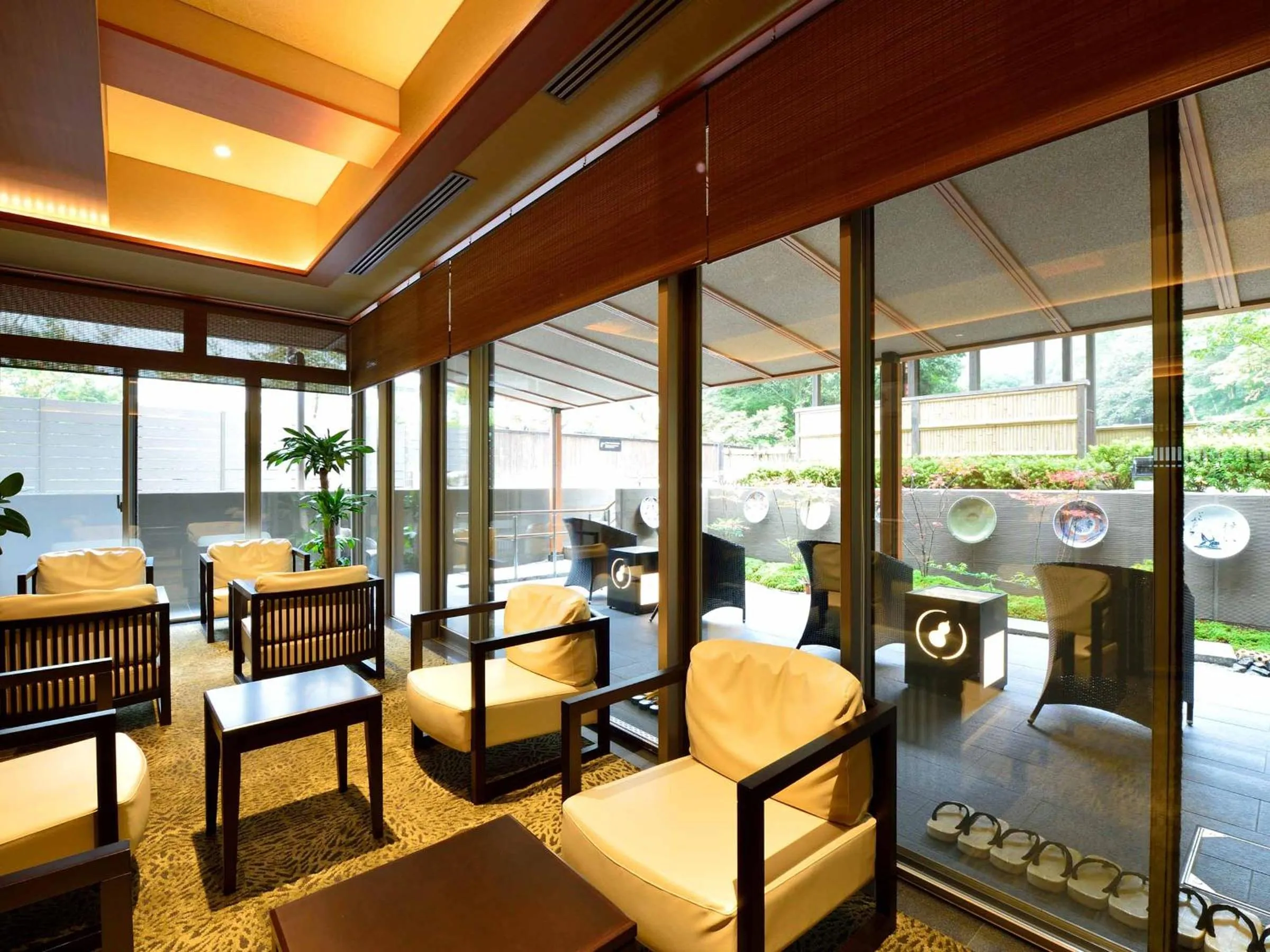 Communal lounge/ TV room in Okuno Hosomichi