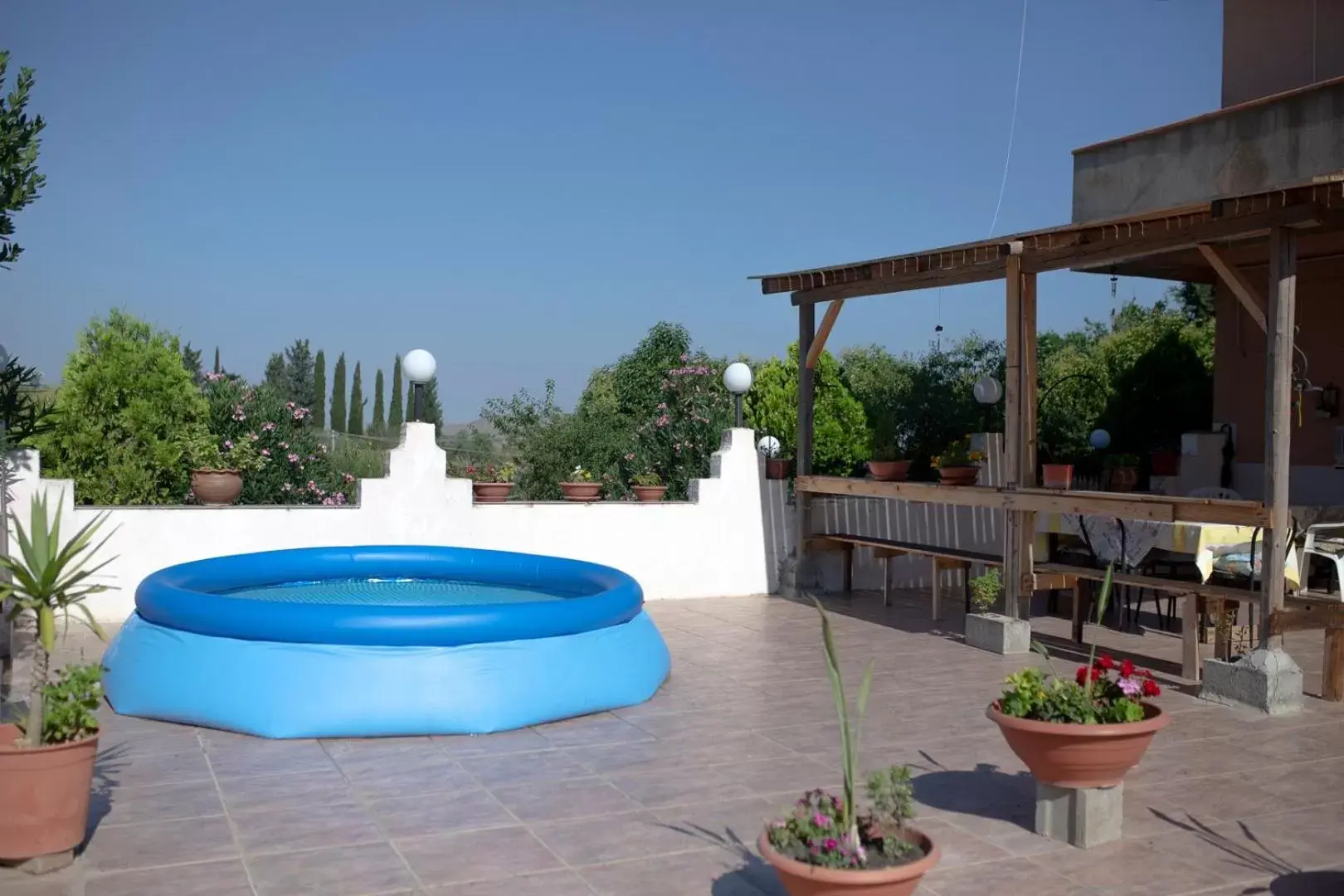 Swimming Pool in B&B Armonia