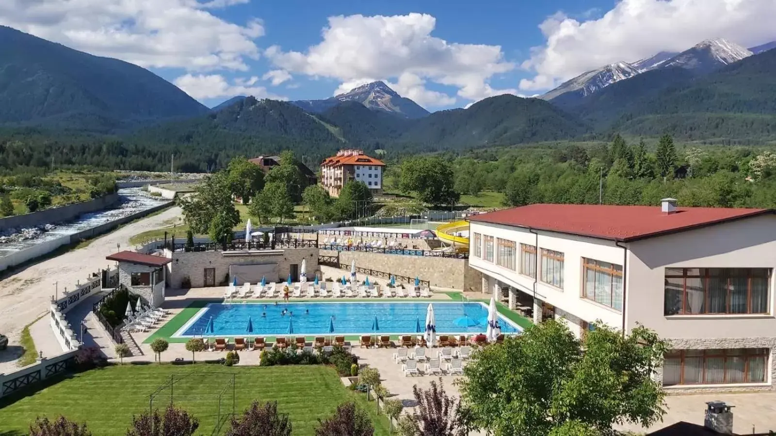 Patio in Regnum Bansko Ski Hotel & SPA