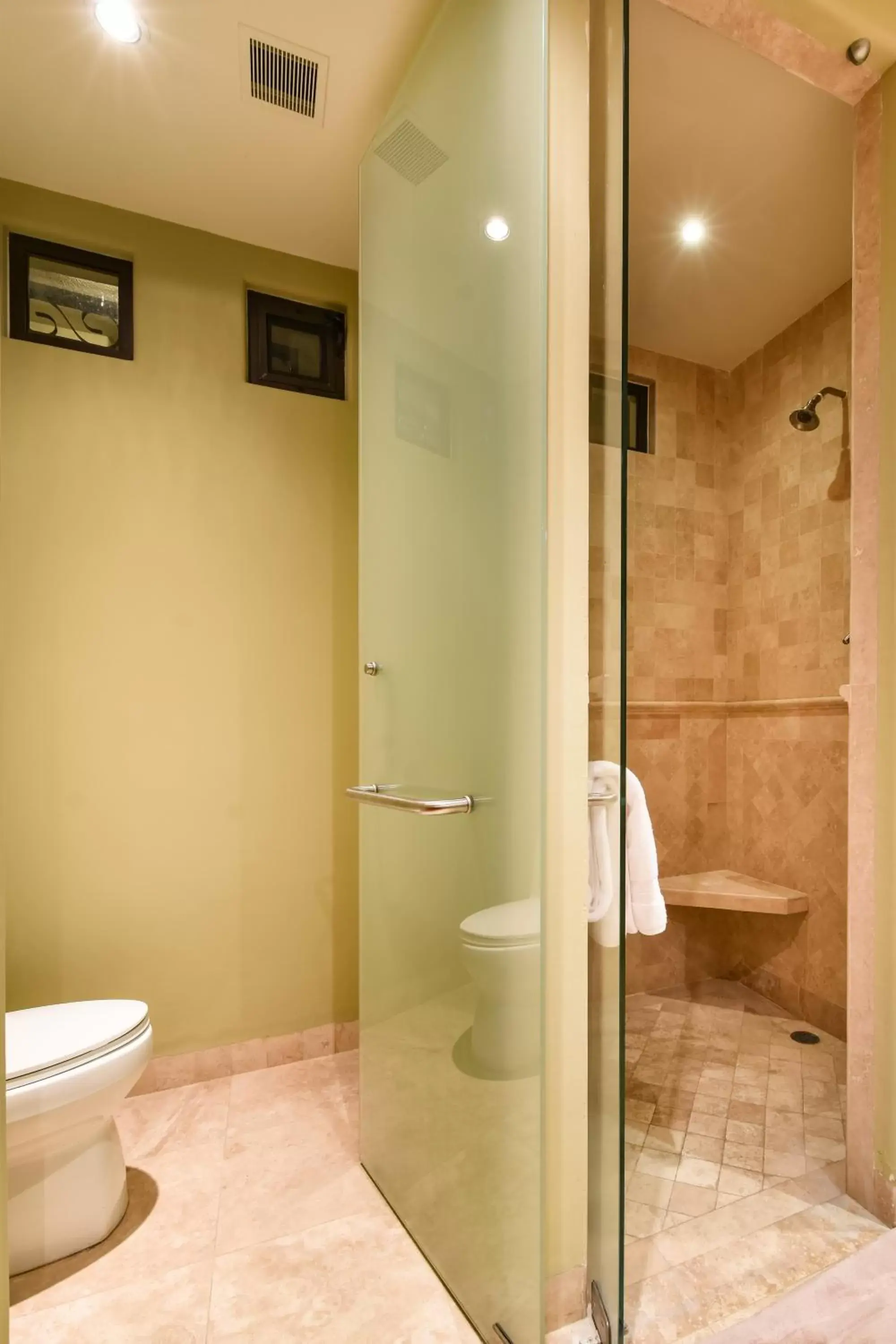 Bathroom in Alegranza Luxury Resort - All Master Suite