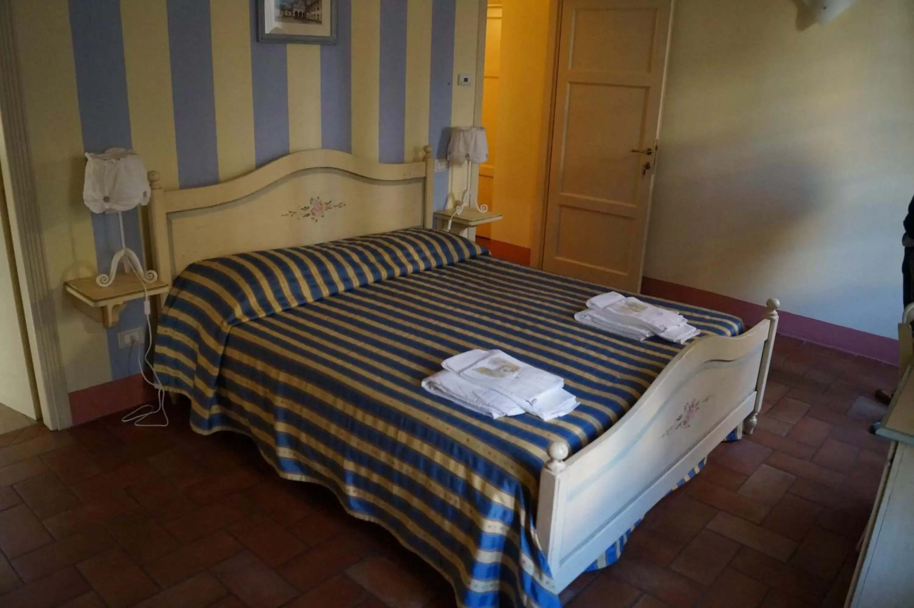 Bedroom, Bed in B&B Anfiteatro