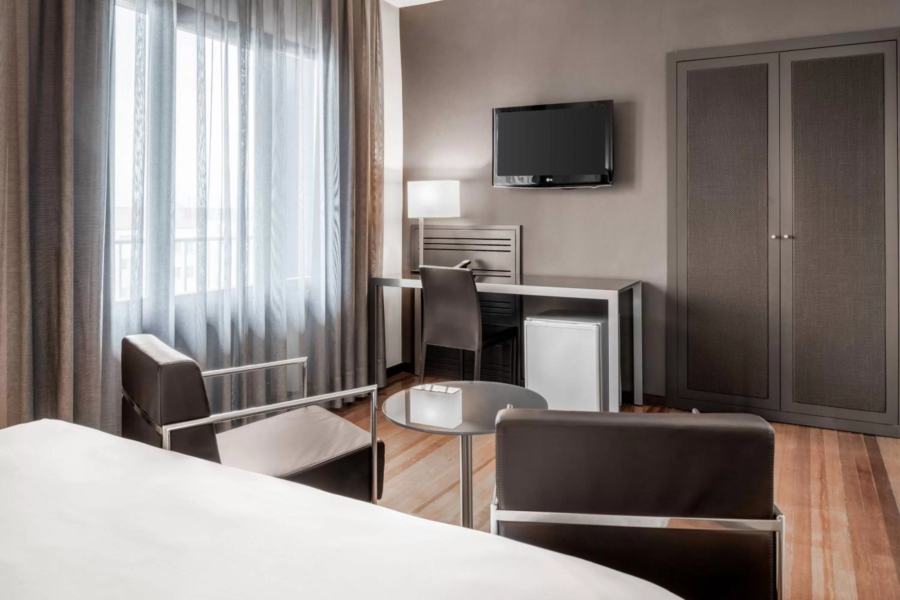 Standard King Room in B&B HOTEL Vitoria General Álava