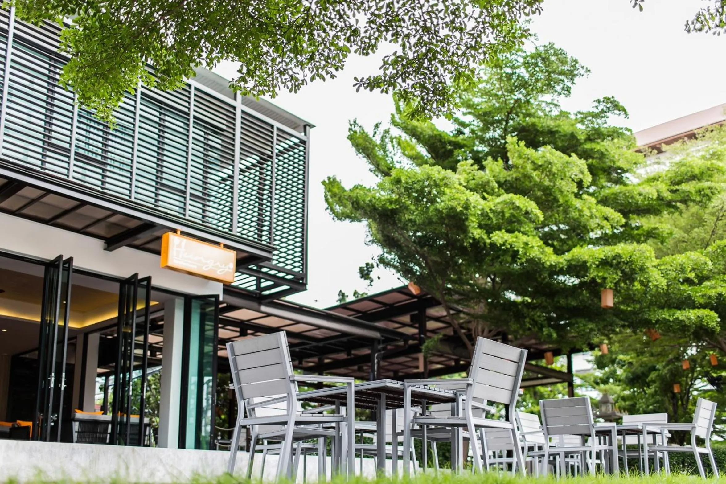 Patio in Fifth Pattaya Jomtien By Shiwalai Int