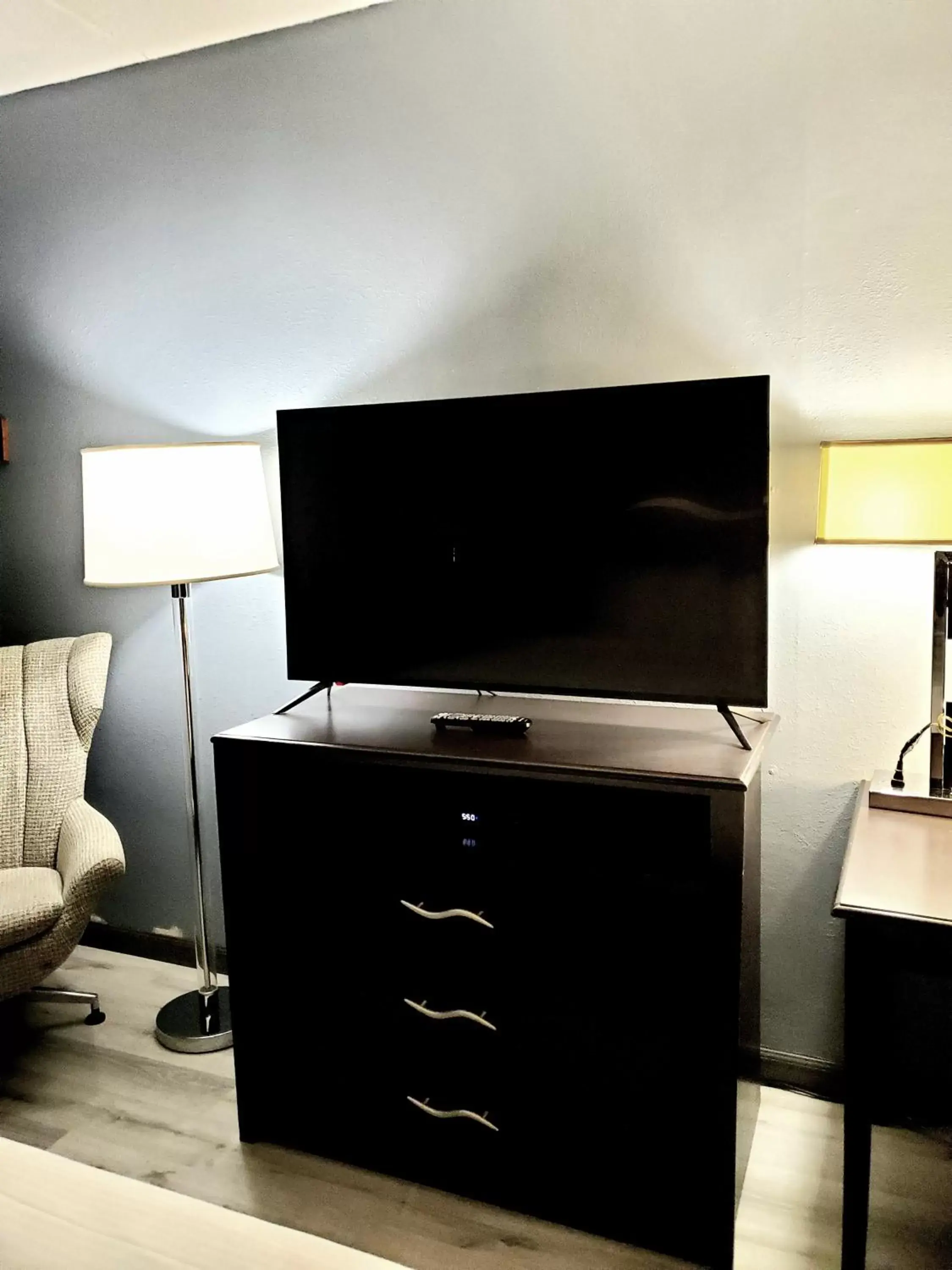 TV and multimedia, TV/Entertainment Center in Baymont by Wyndham London KY