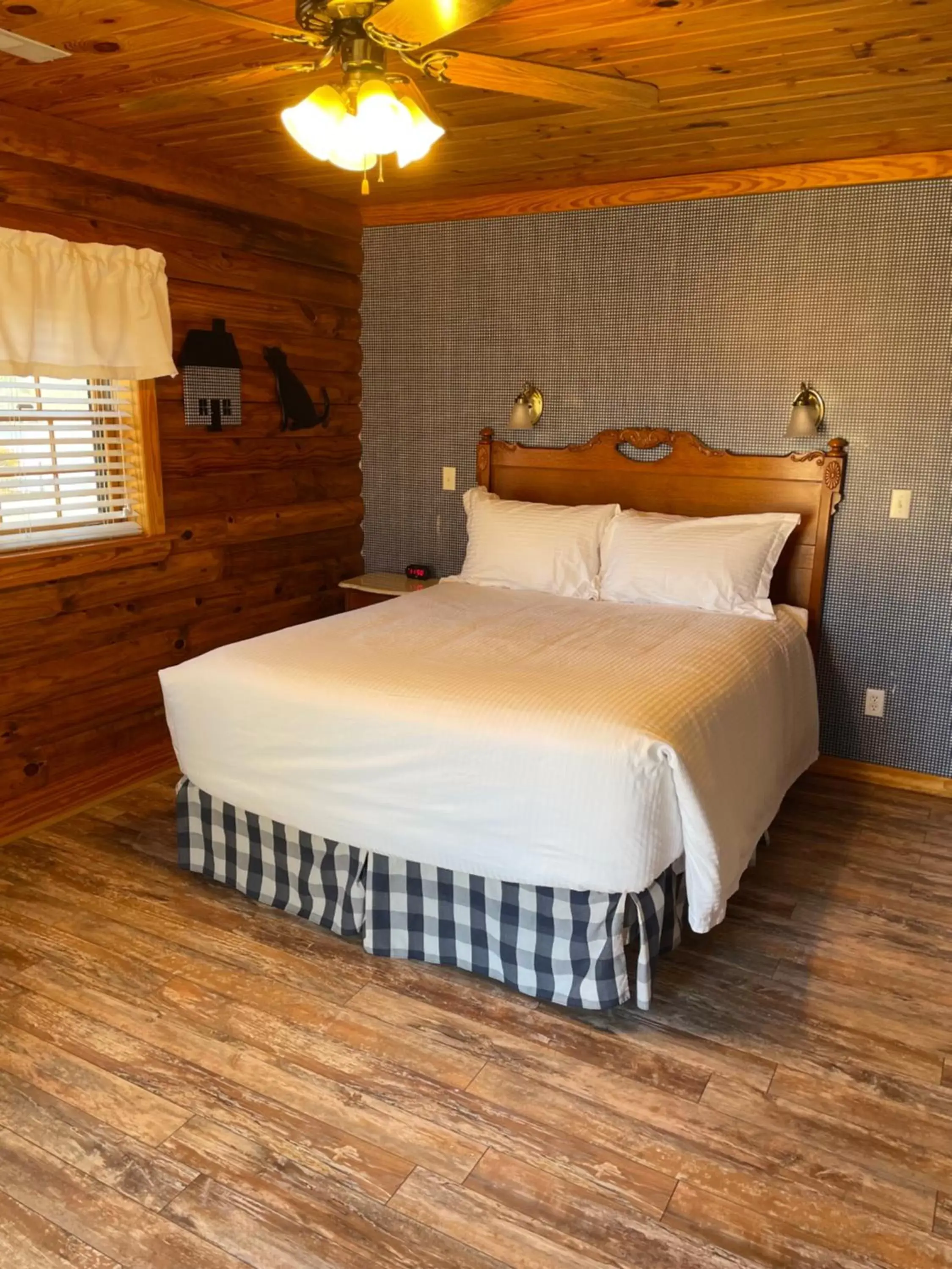 Bed in Crown Lake Resort & RV