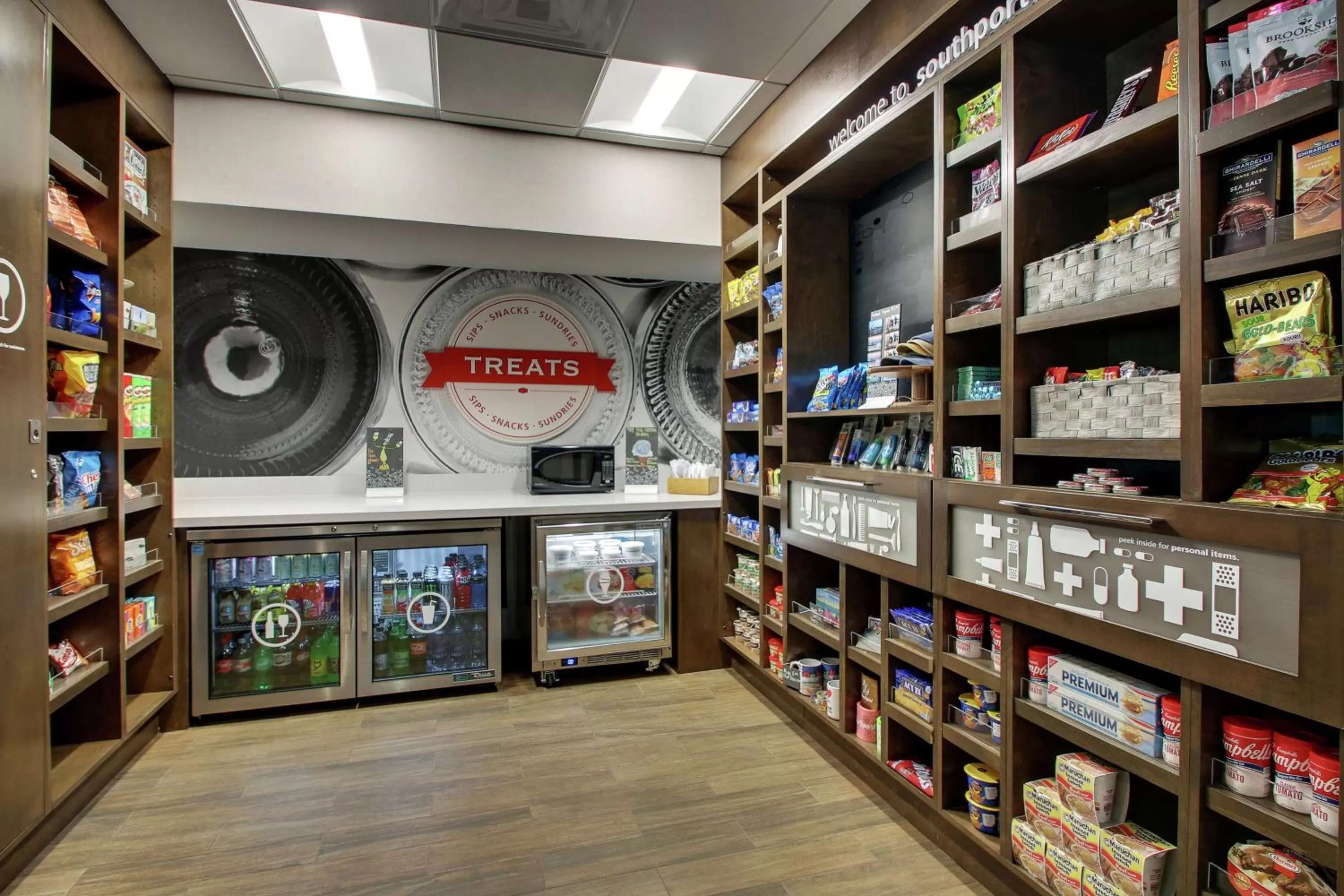 Restaurant/places to eat in Hampton Inn & Suites By Hilton Southport