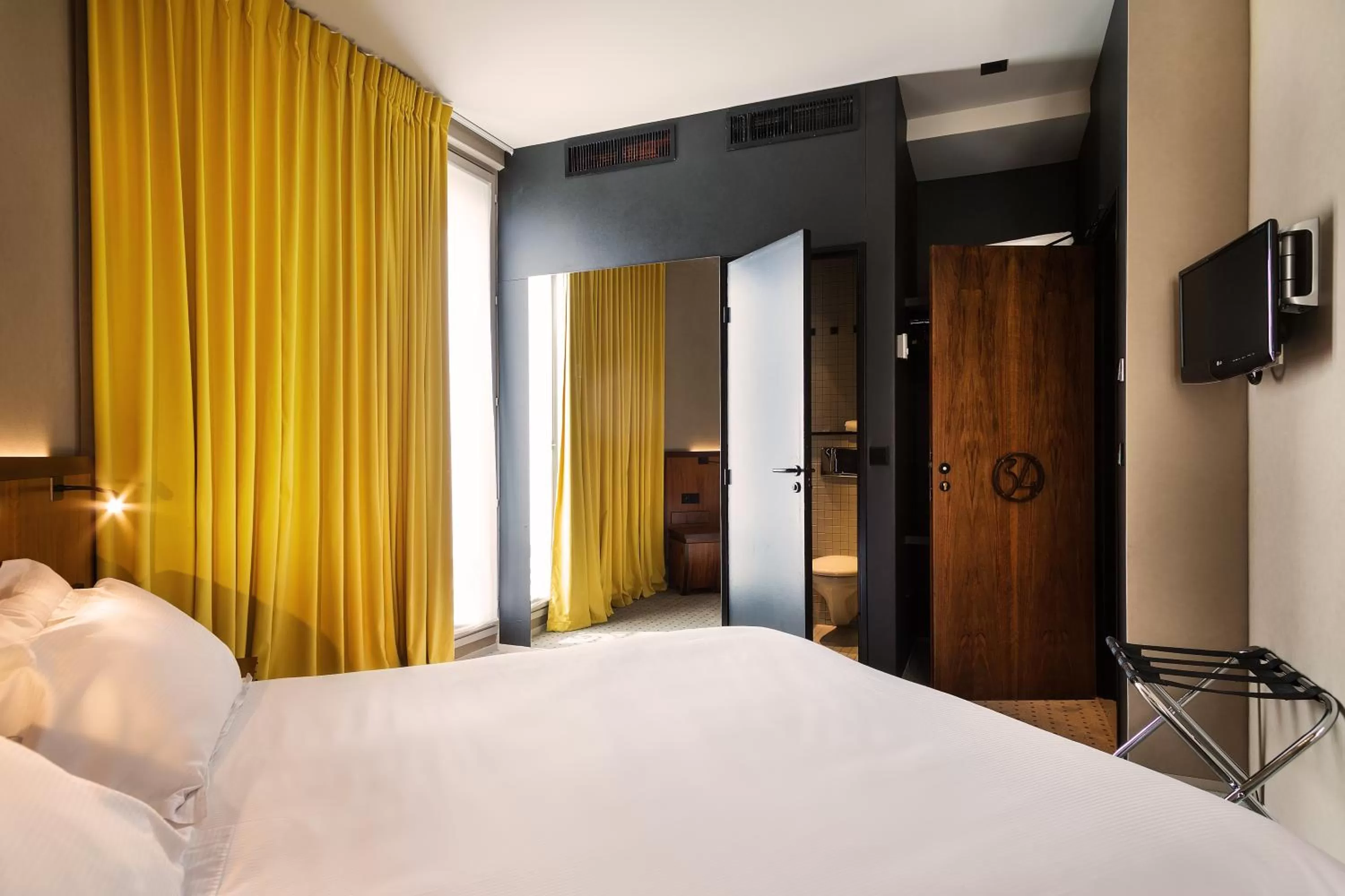 Bed in Chateaudun Opéra