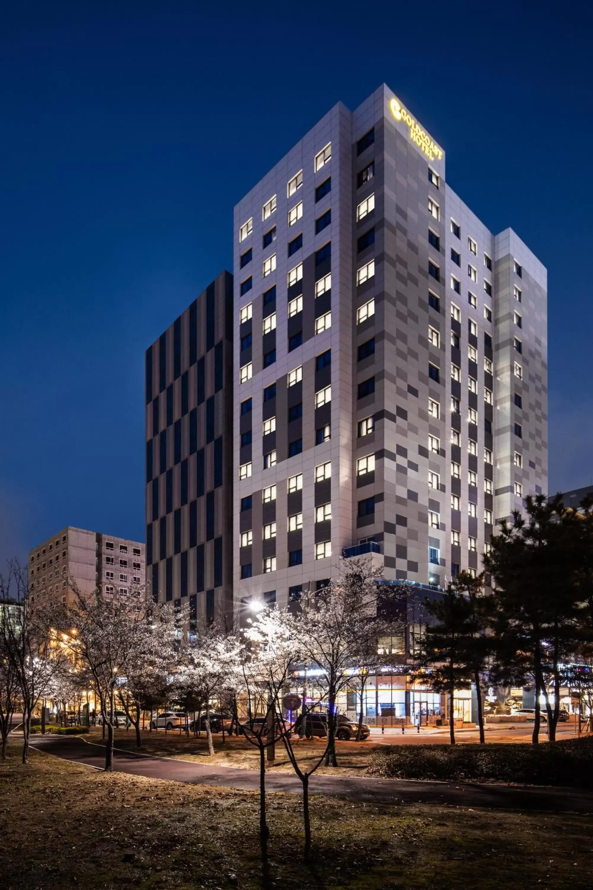 Property Building in Gold Coast Hotel Incheon