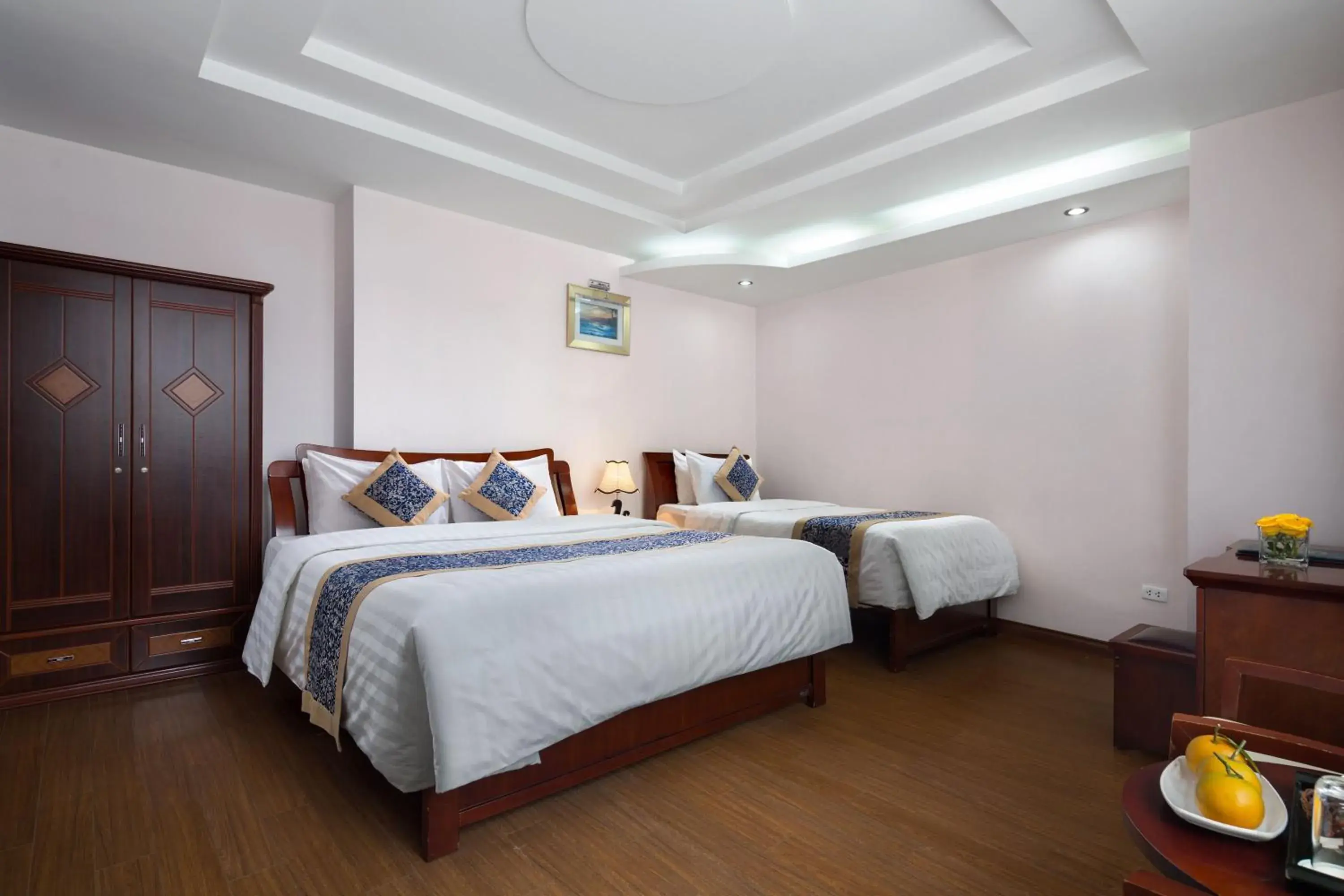 Photo of the whole room in Lakeside Palace Hotel Photo of the whole room in Lakeside Palace Hotel