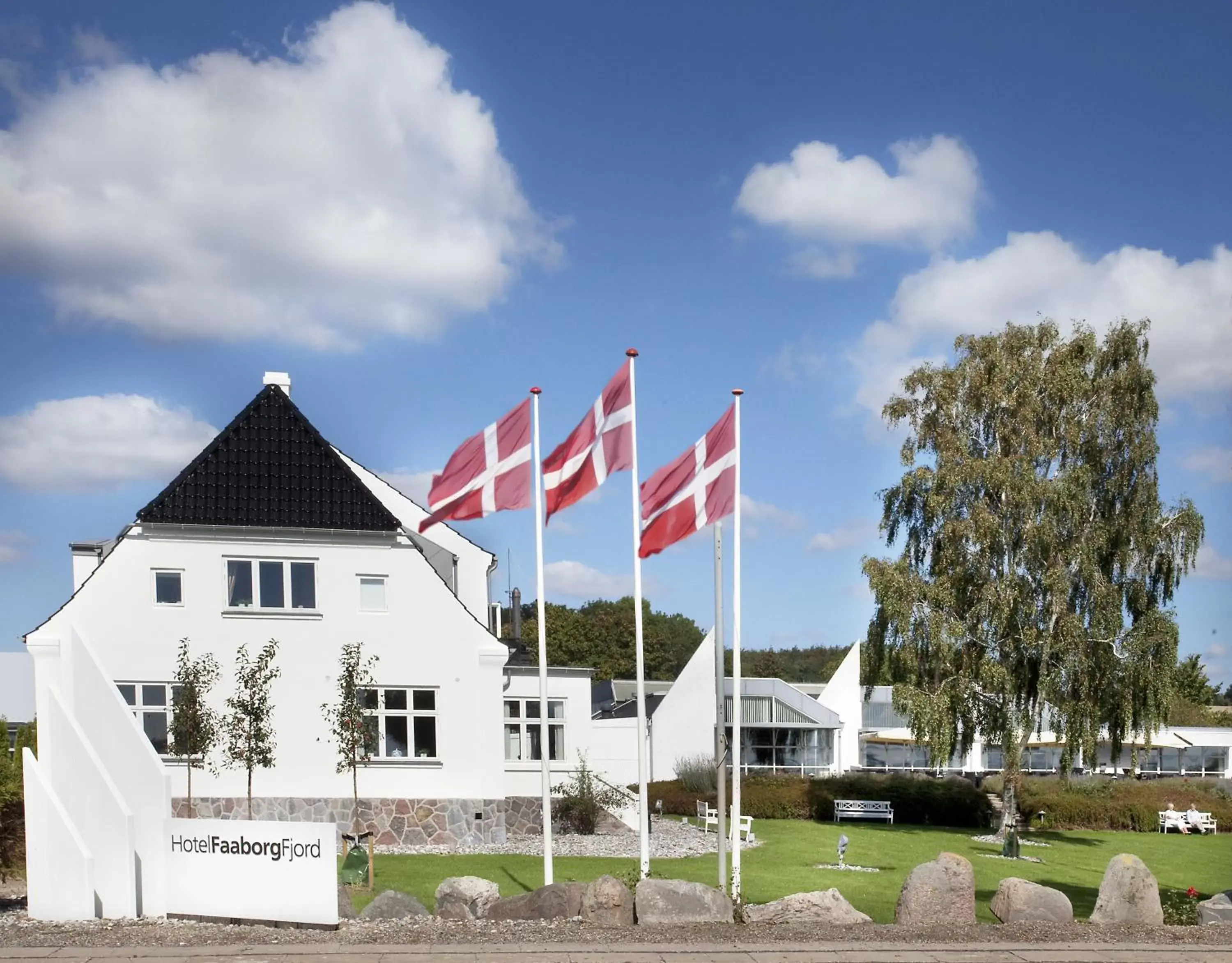 Facade/entrance, Property Building in Hotel Faaborg Fjord