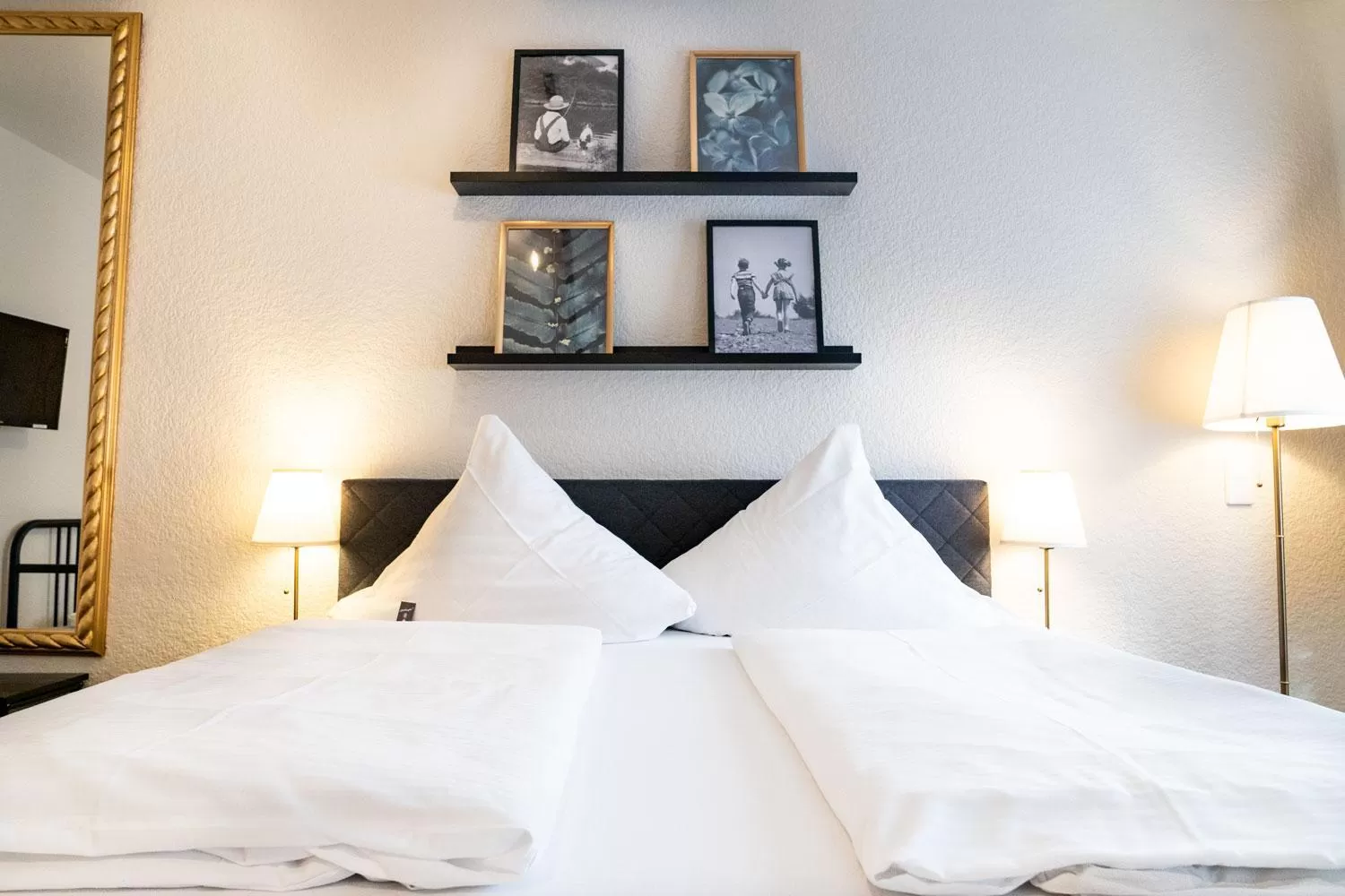 Bed in Hotel Beim Schupi Karlsruhe