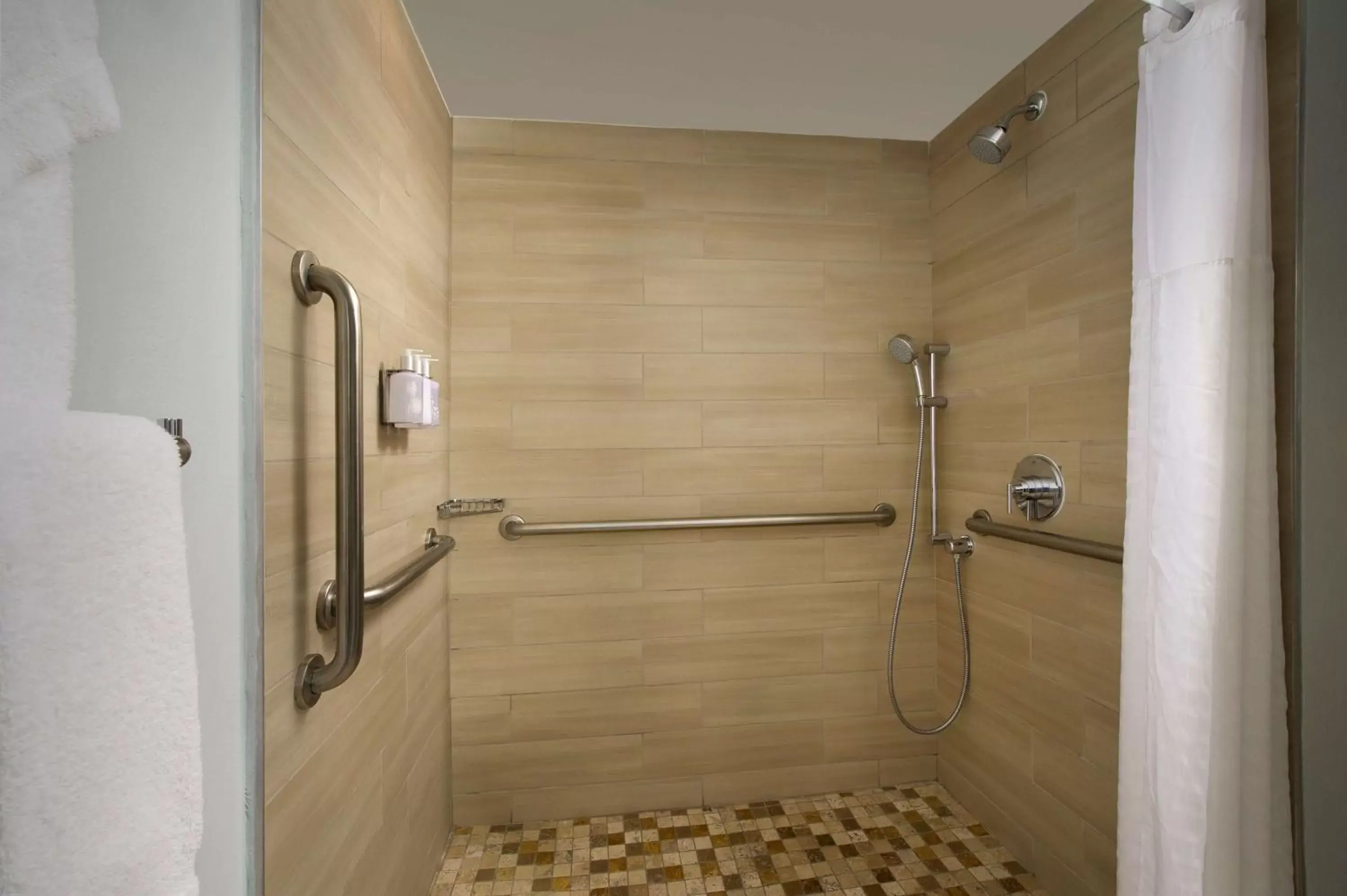 Shower, Bathroom in Best Western Beachside Inn