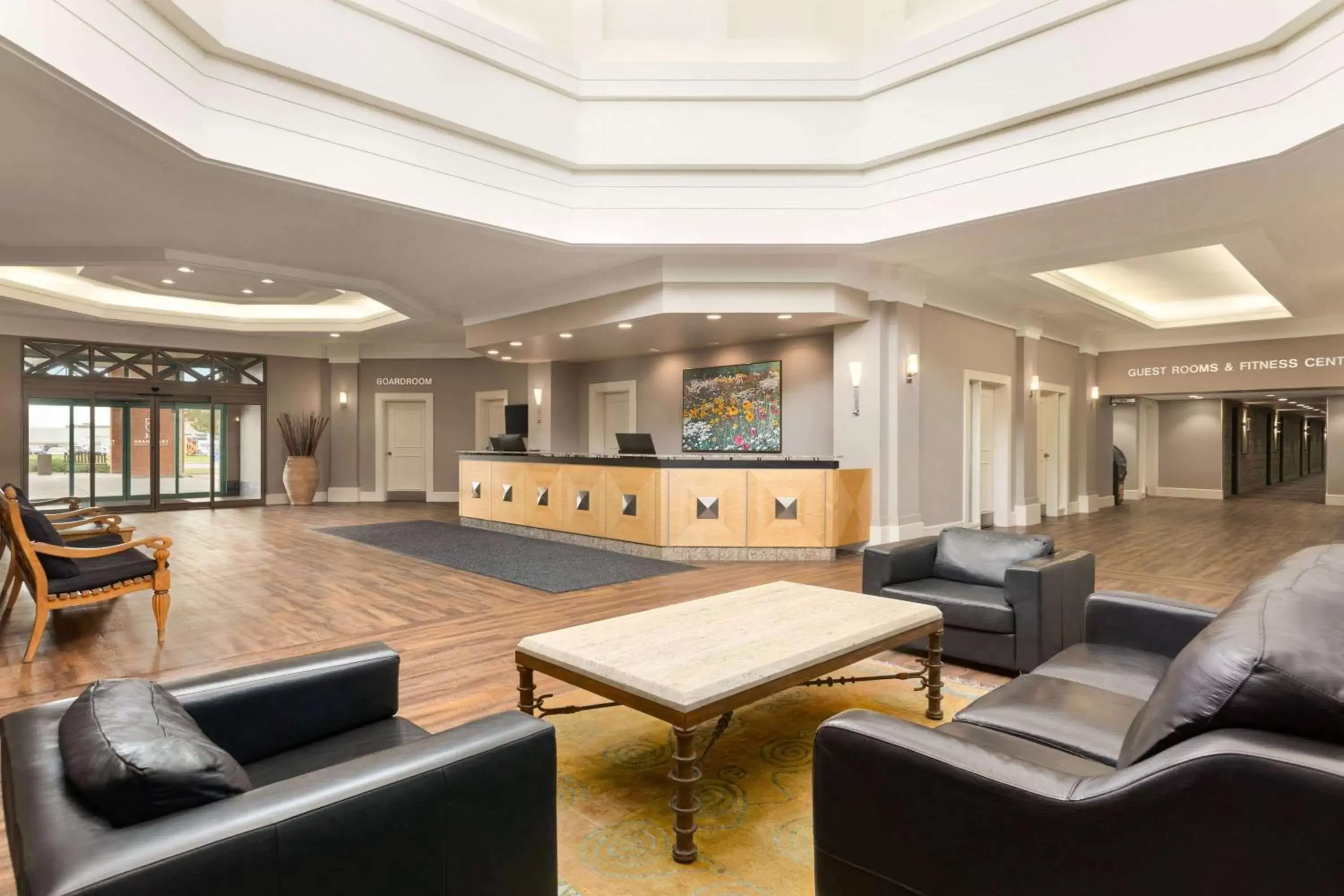 Lobby or reception, Lobby/Reception in Royal Hotel Calgary, Trademark Collection by Wyndham