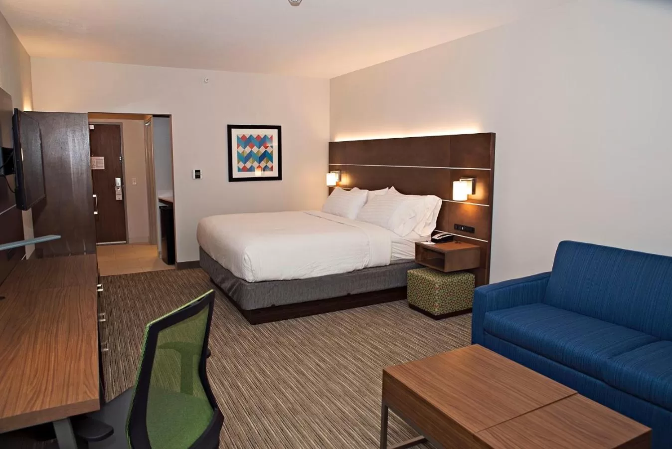 Queen Suite with Two Queen Beds and Sofa Bed in Holiday Inn Express & Suites - Rantoul by IHG